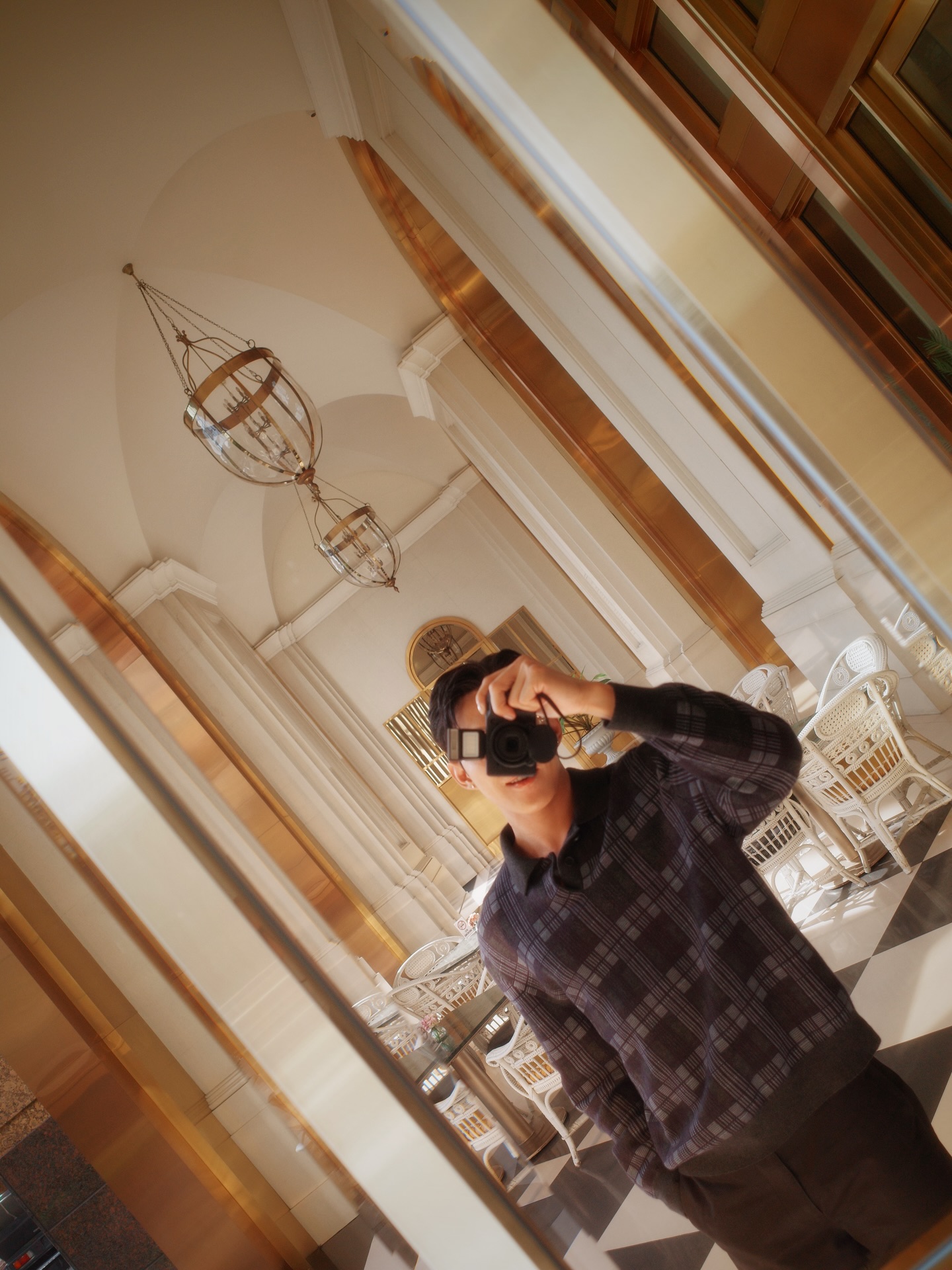 ต๊อด - ปนพงษ์ ไขแสง