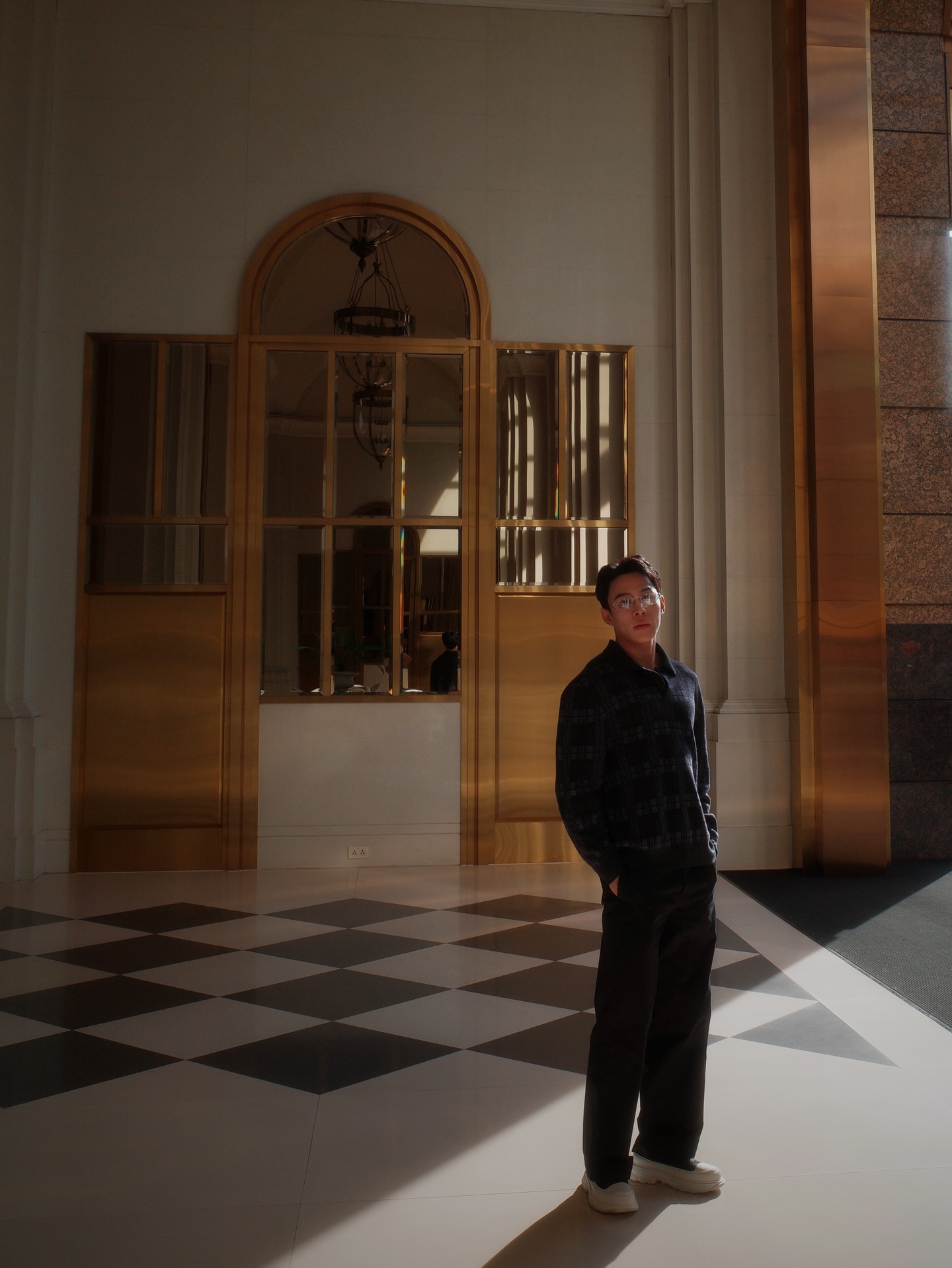 ต๊อด - ปนพงษ์ ไขแสง