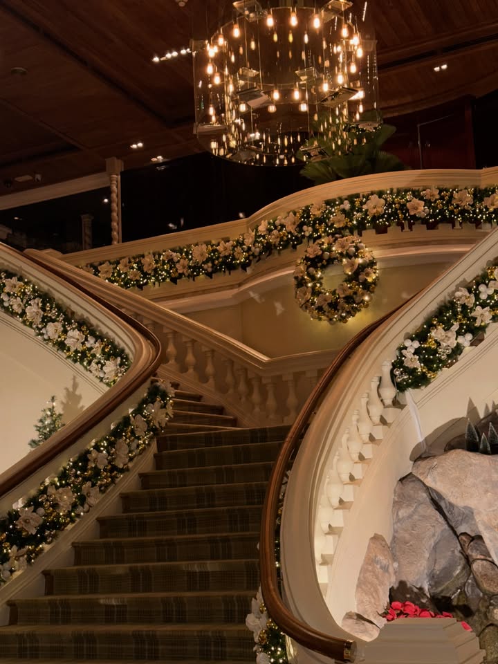 ต๊อด - ปนพงษ์ ไขแสง