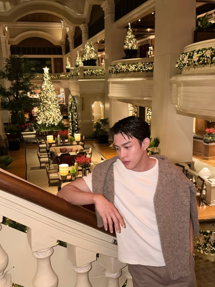 ต๊อด - ปนพงษ์ ไขแสง