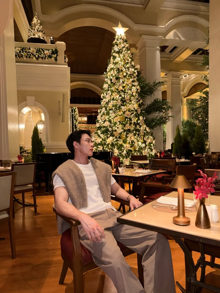 ต๊อด - ปนพงษ์ ไขแสง