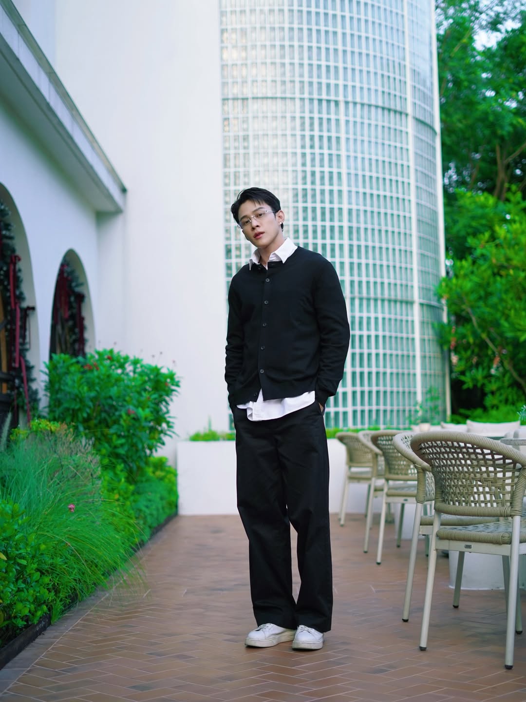 ต๊อด - ปนพงษ์ ไขแสง