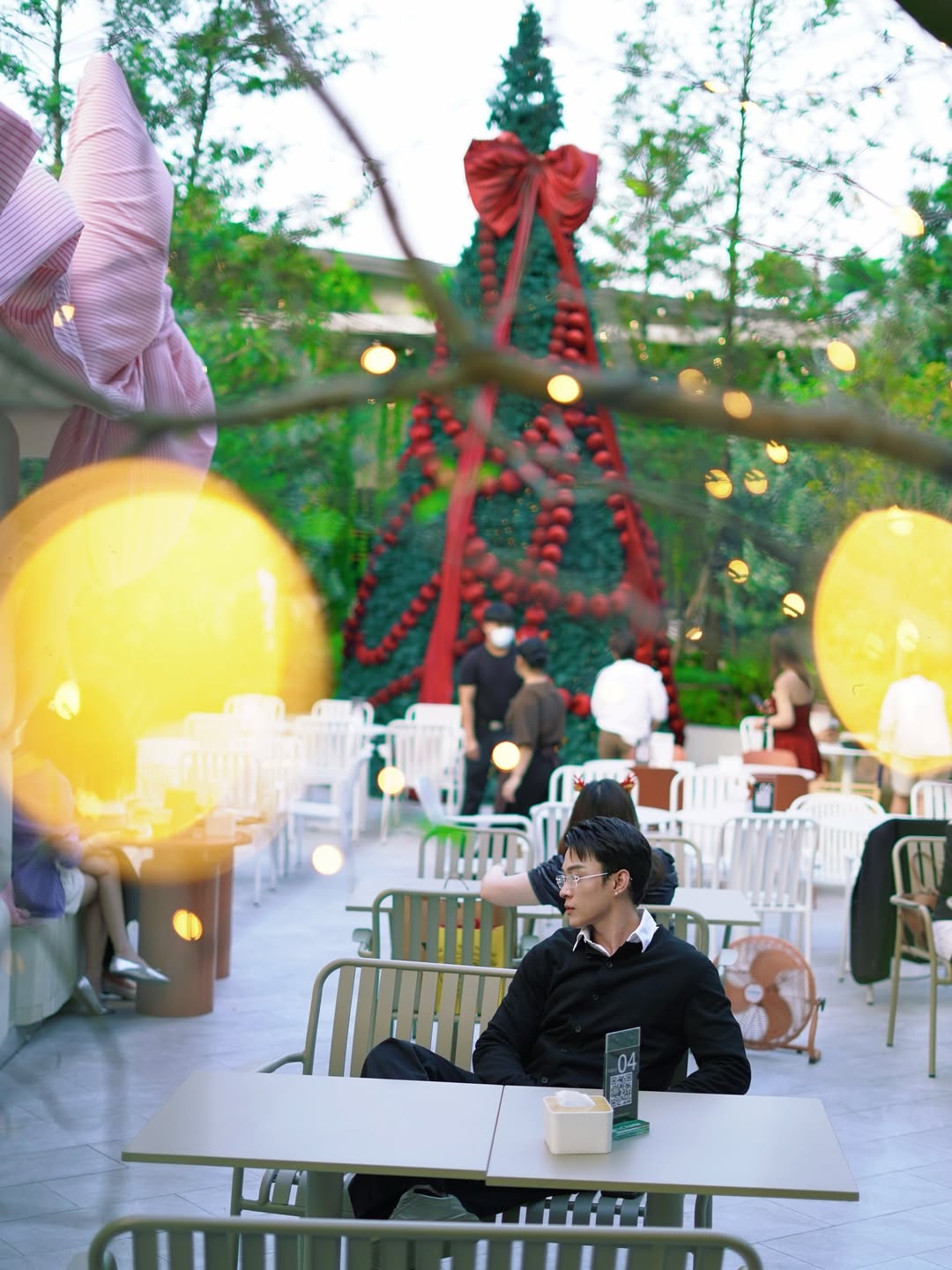 ต๊อด - ปนพงษ์ ไขแสง