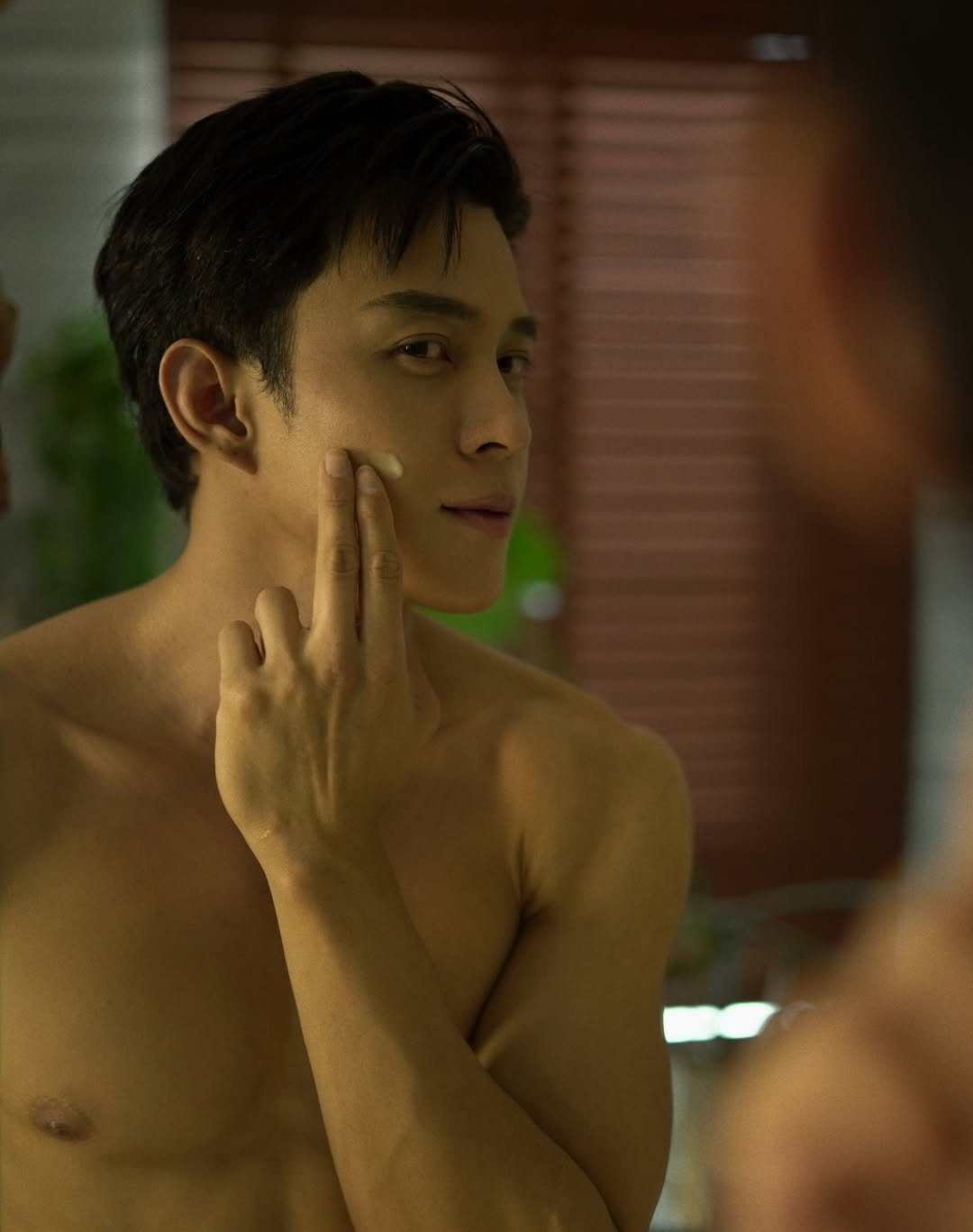 ต๊อด - ปนพงษ์ ไขแสง