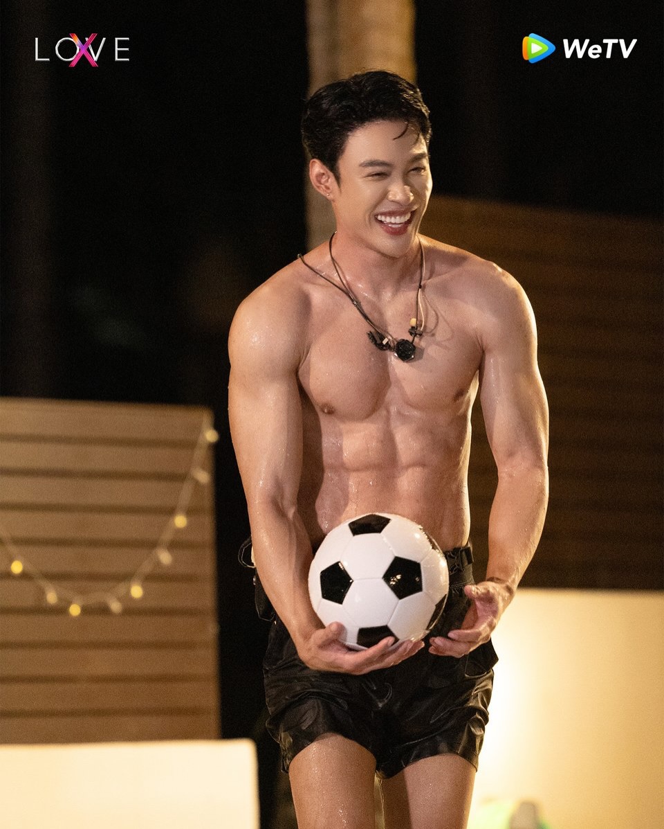 ต๊อด - ปนพงษ์ ไขแสง