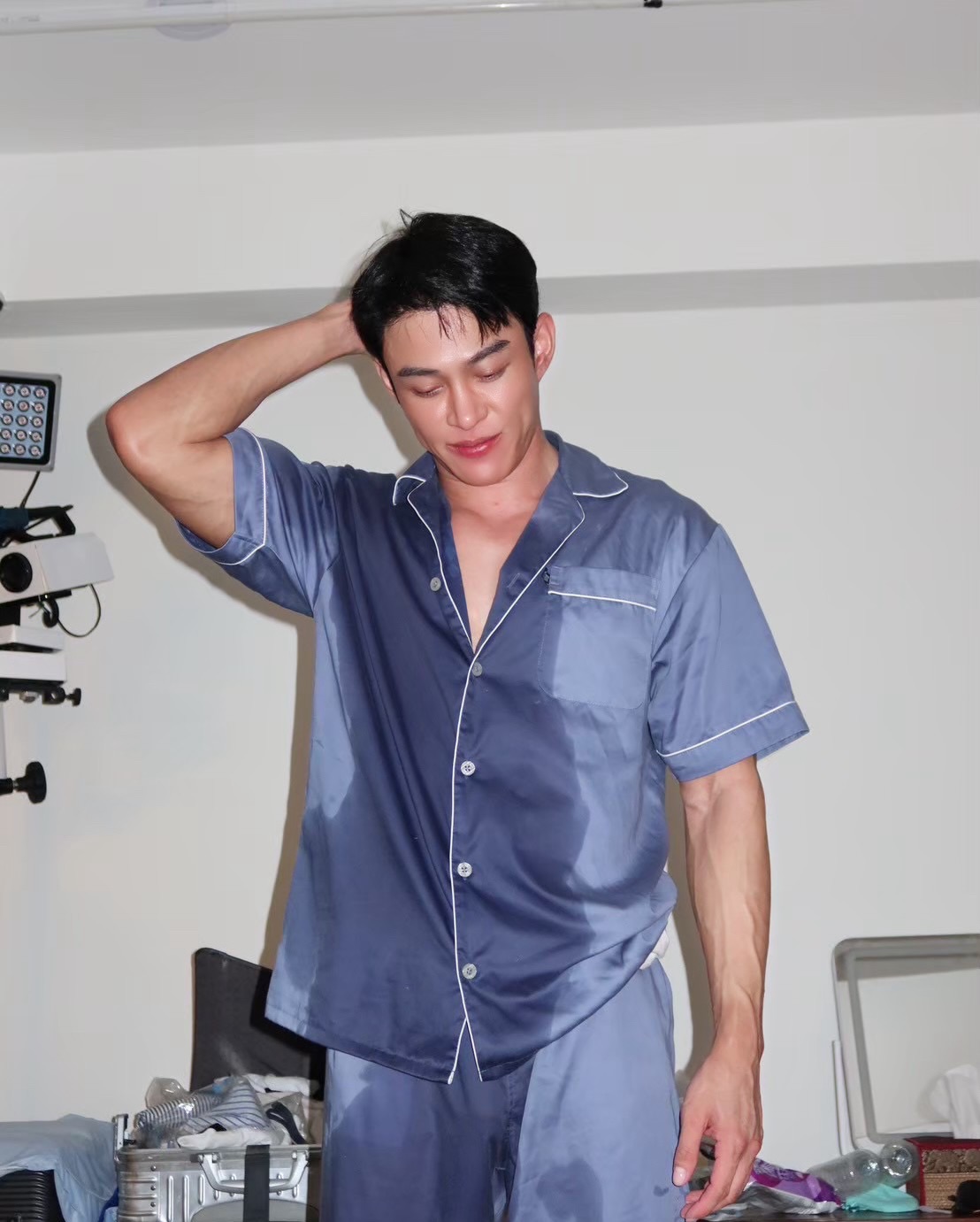 ต๊อด - ปนพงษ์ ไขแสง