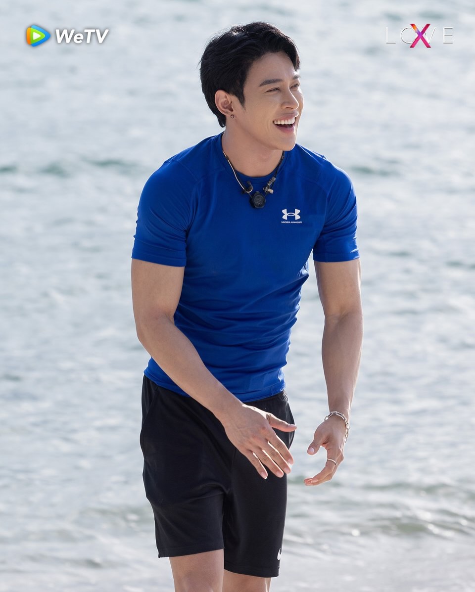 ต๊อด - ปนพงษ์ ไขแสง