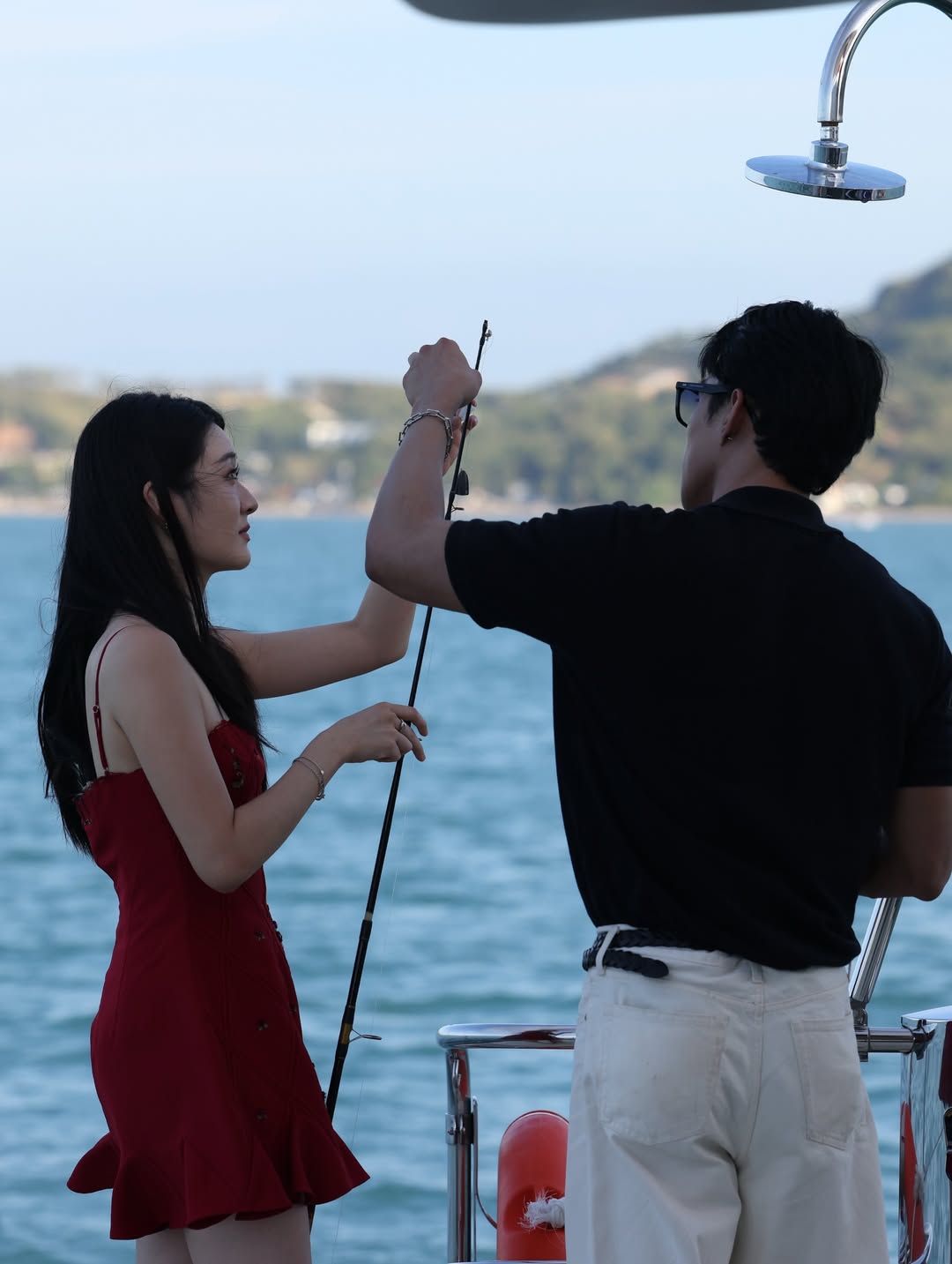 ต๊อด - ปนพงษ์ ไขแสง