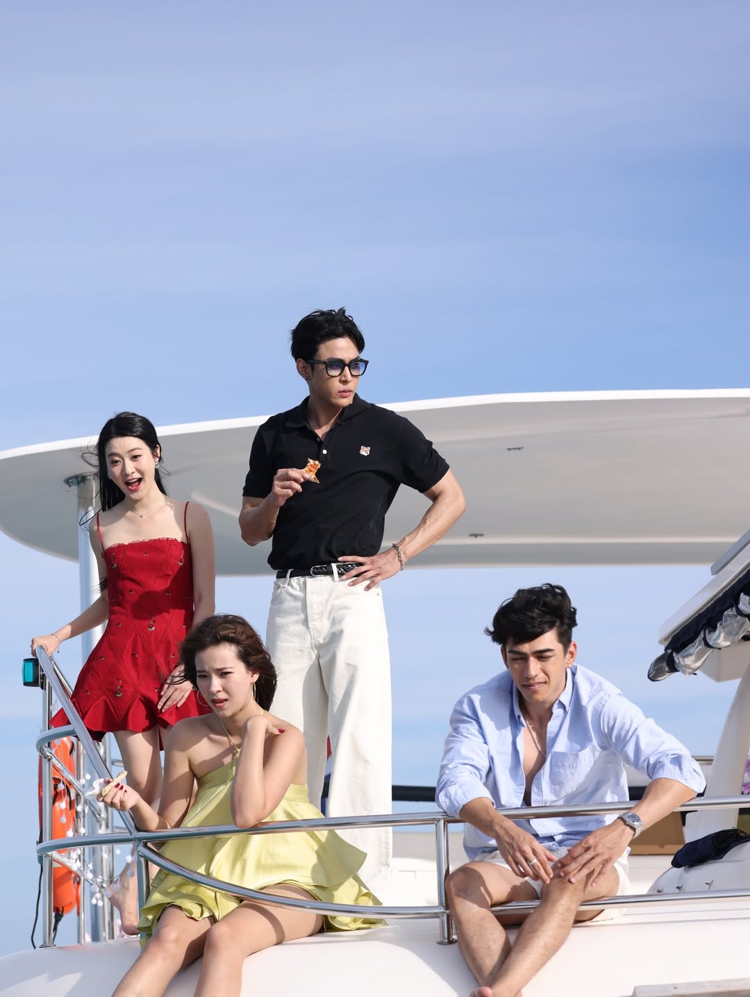 ต๊อด - ปนพงษ์ ไขแสง