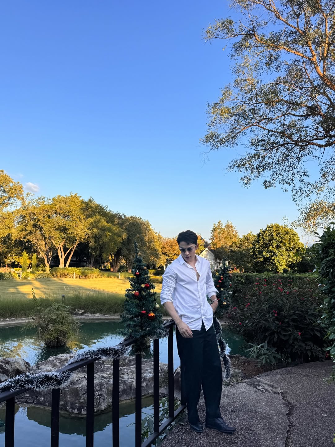 ต๊อด - ปนพงษ์ ไขแสง