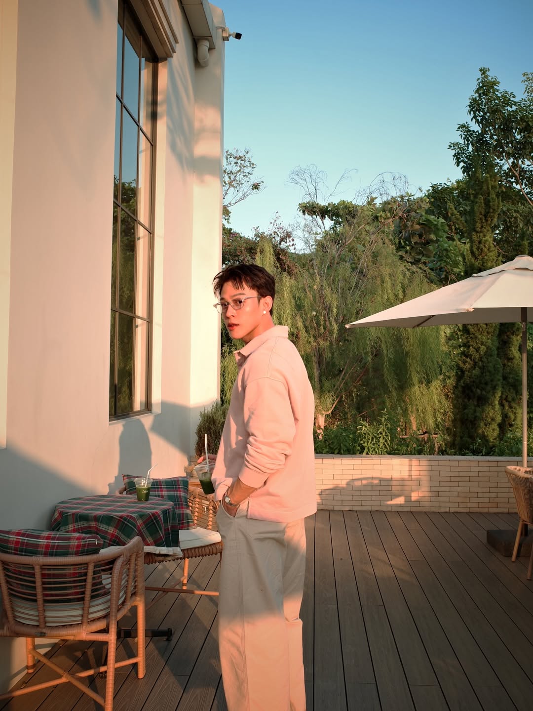 ต๊อด - ปนพงษ์ ไขแสง