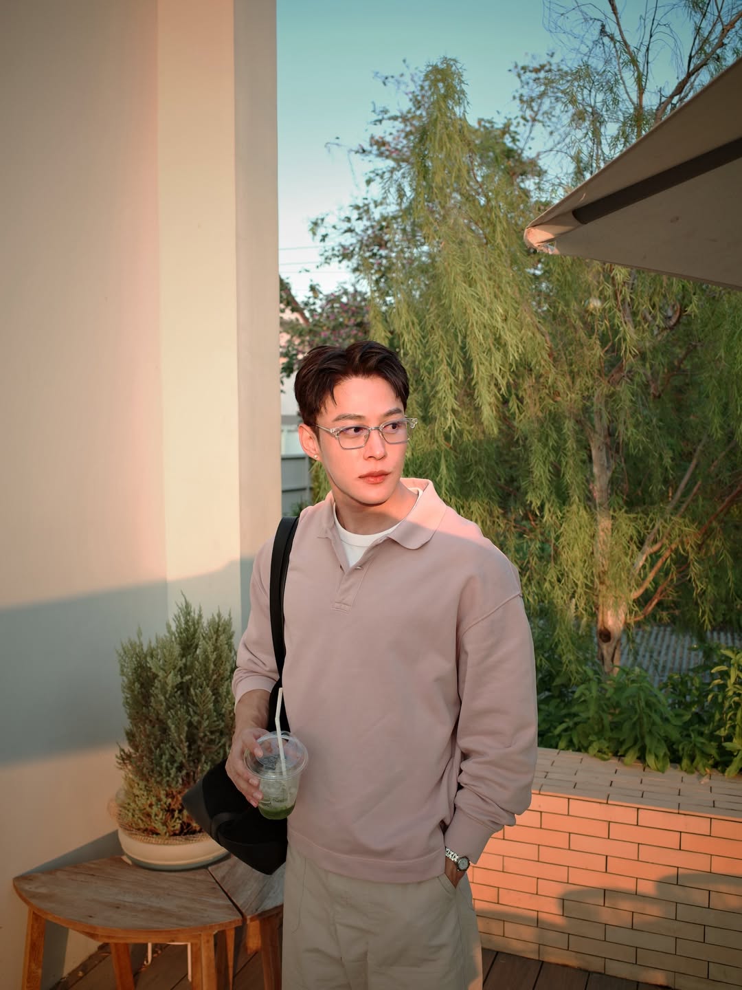 ต๊อด - ปนพงษ์ ไขแสง