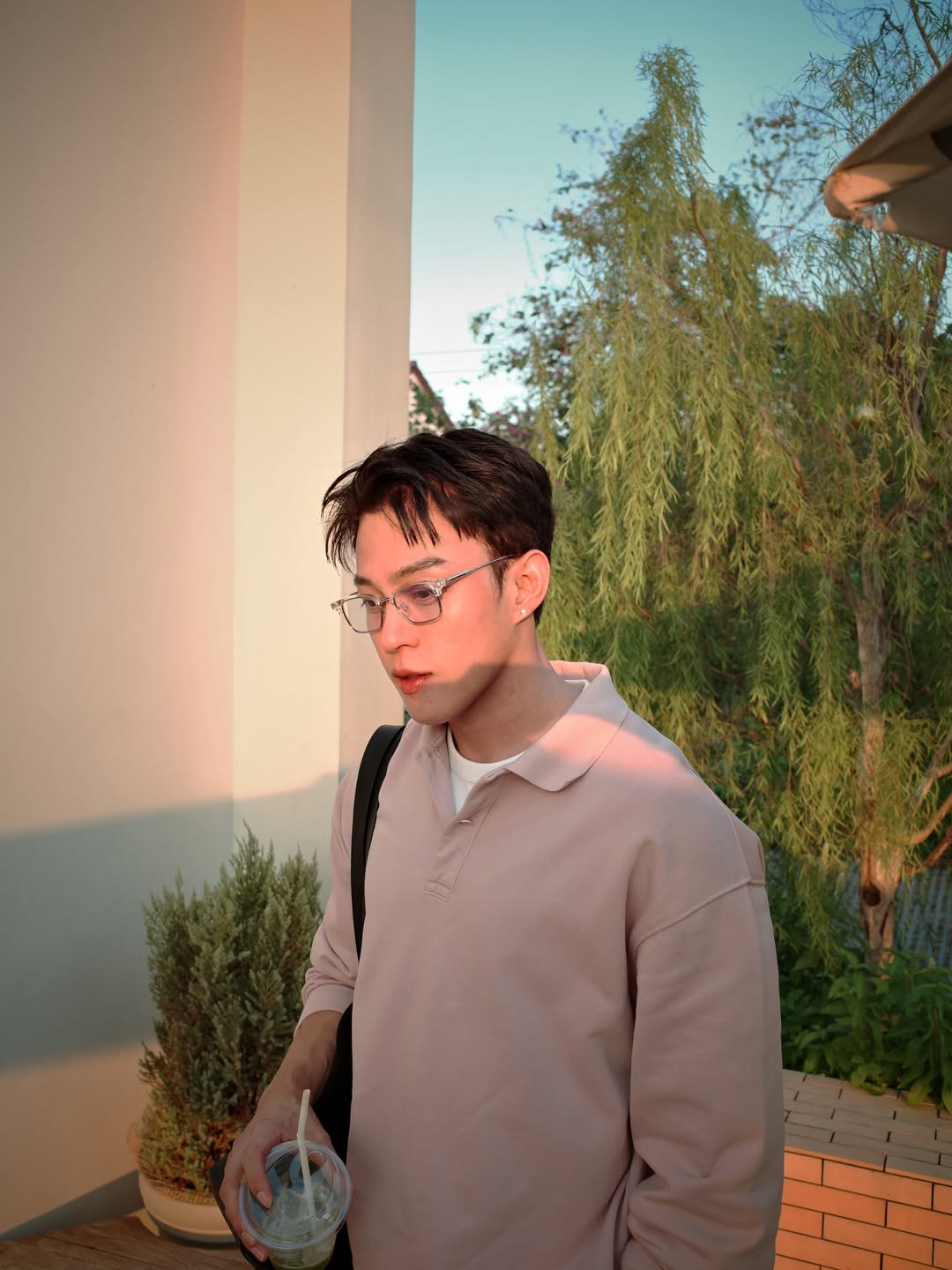 ต๊อด - ปนพงษ์ ไขแสง