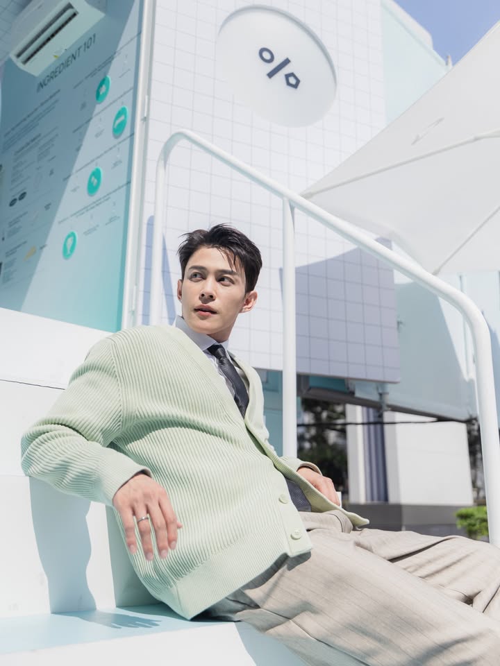 ต๊อด - ปนพงษ์ ไขแสง