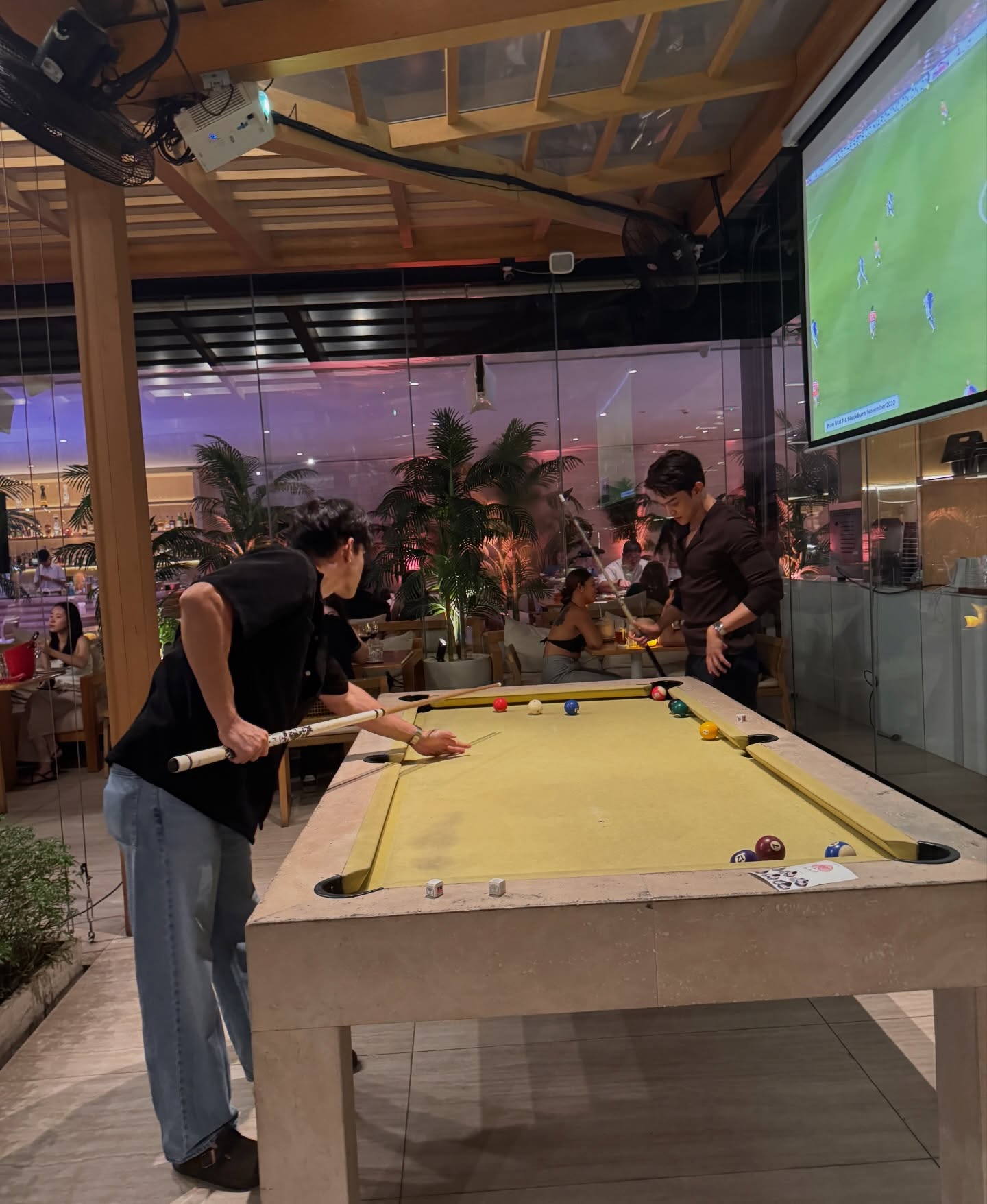 ต๊อด - ปนพงษ์ ไขแสง