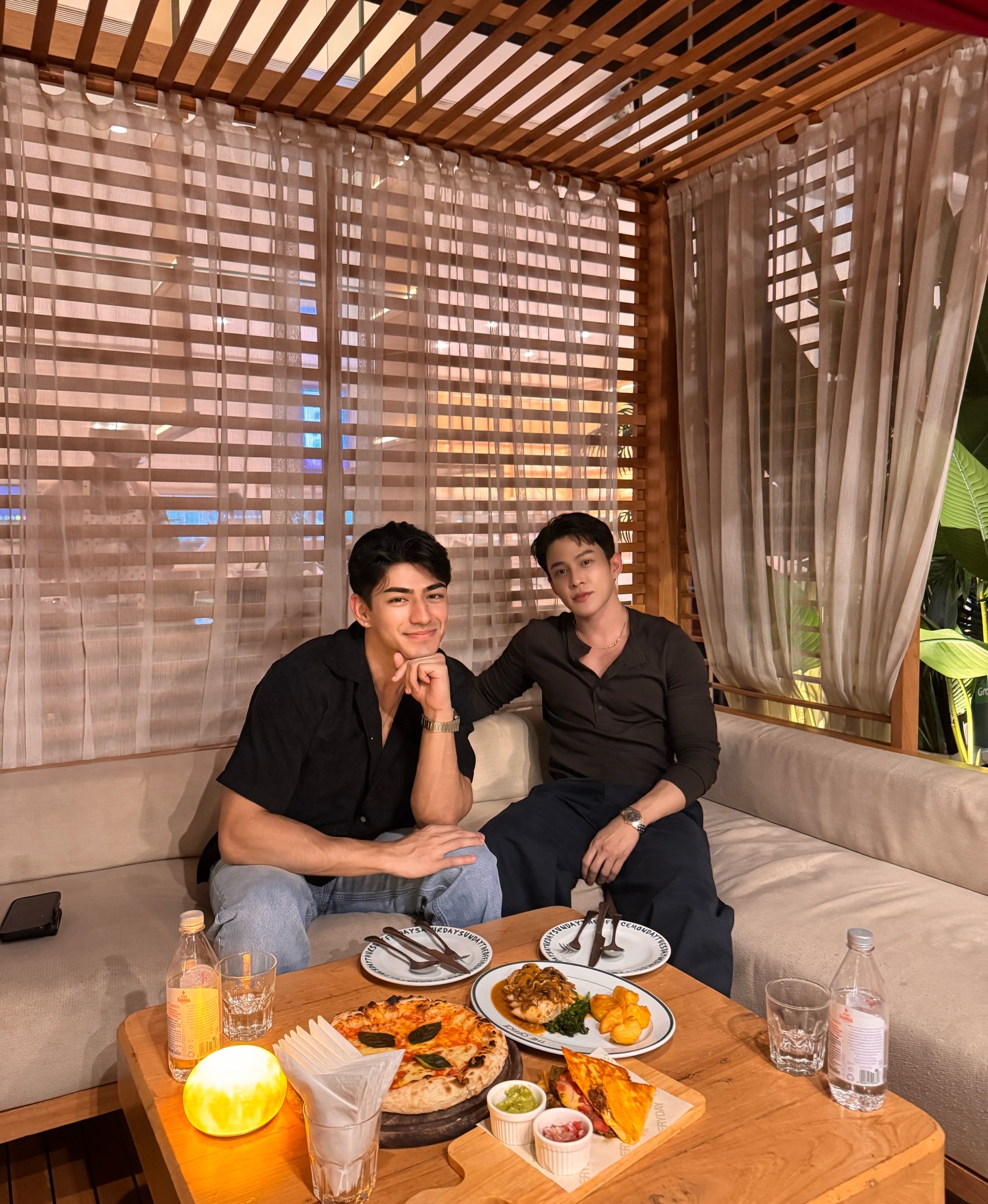 ต๊อด - ปนพงษ์ ไขแสง