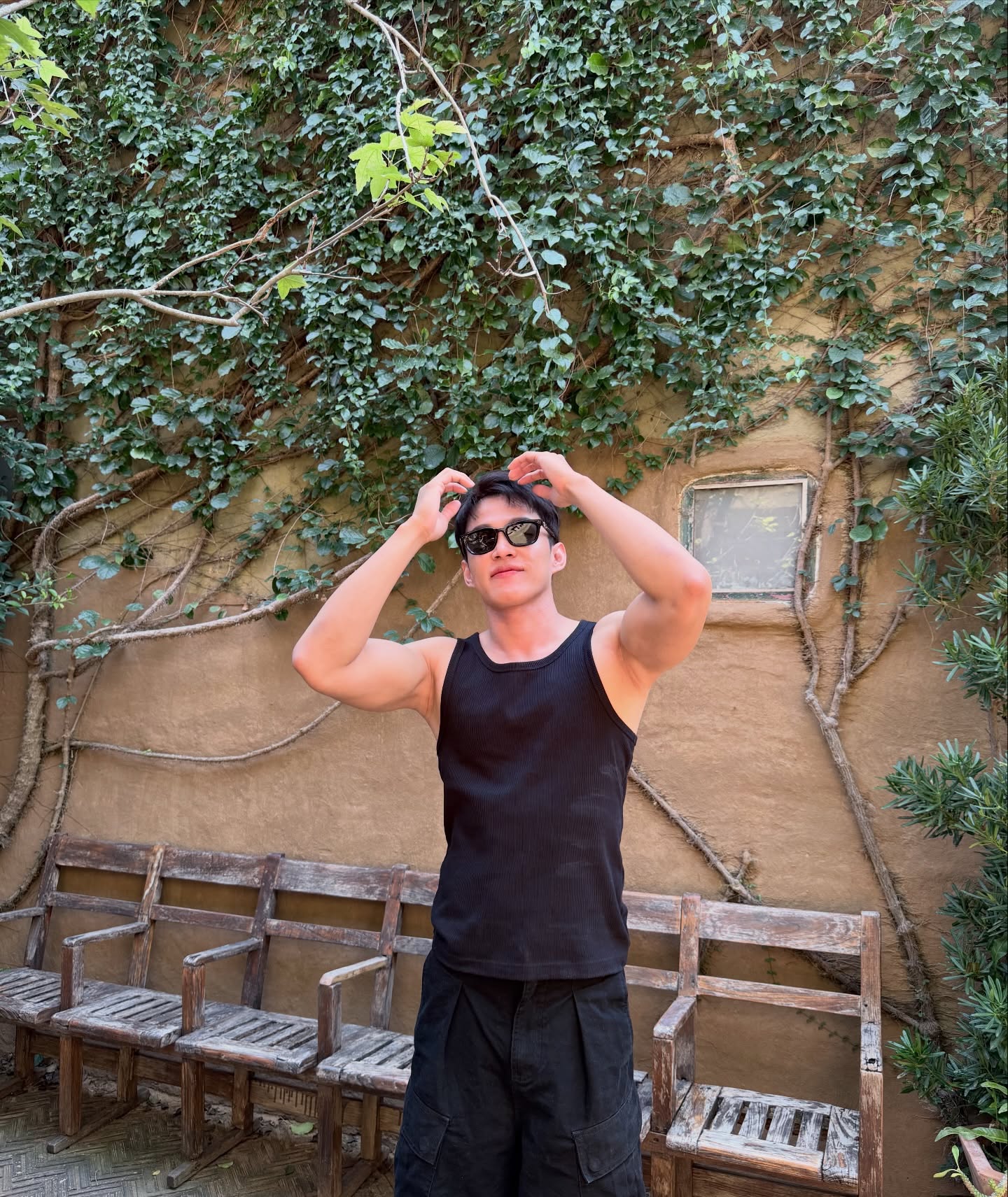 ต๊อด - ปนพงษ์ ไขแสง