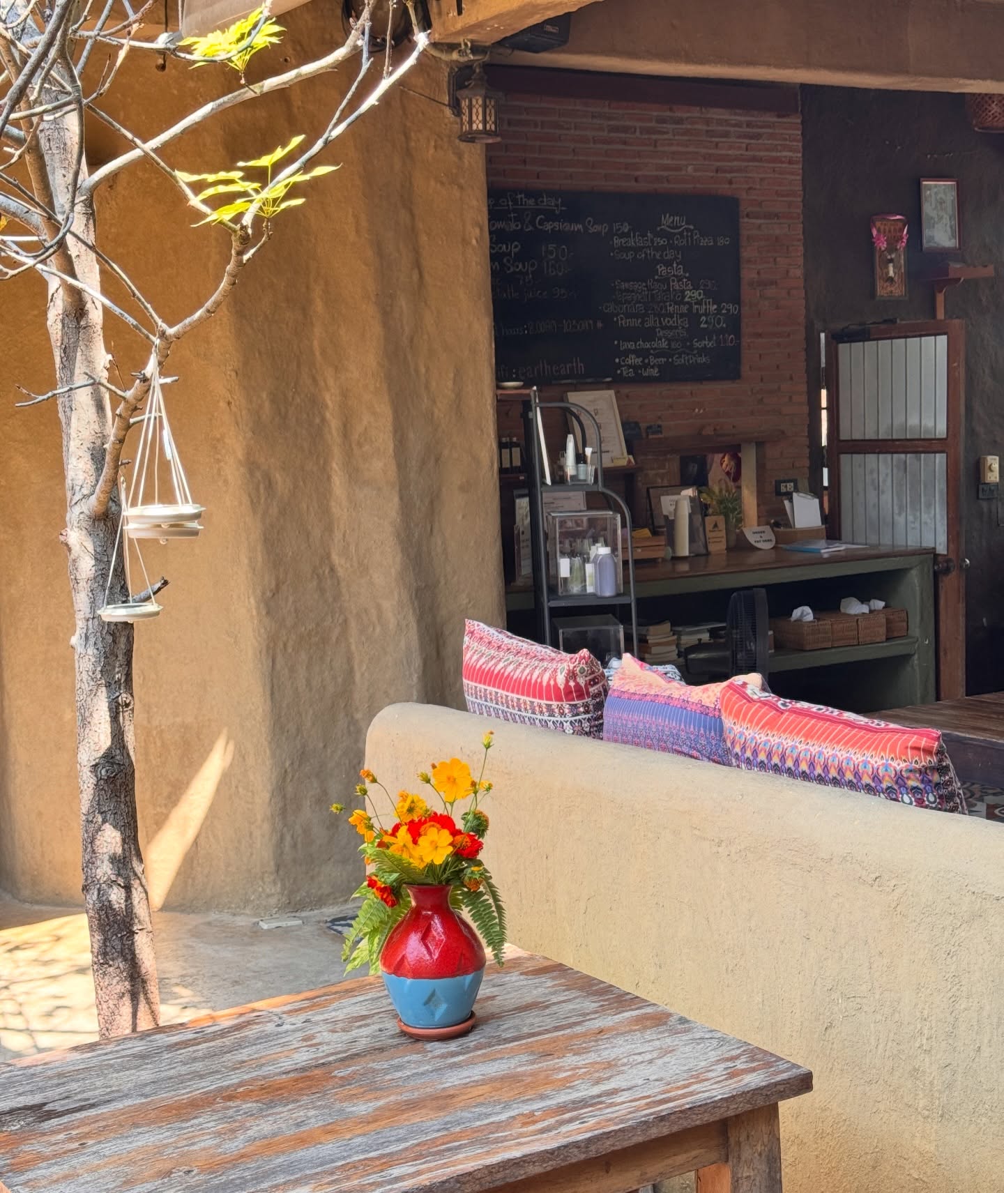 ต๊อด - ปนพงษ์ ไขแสง