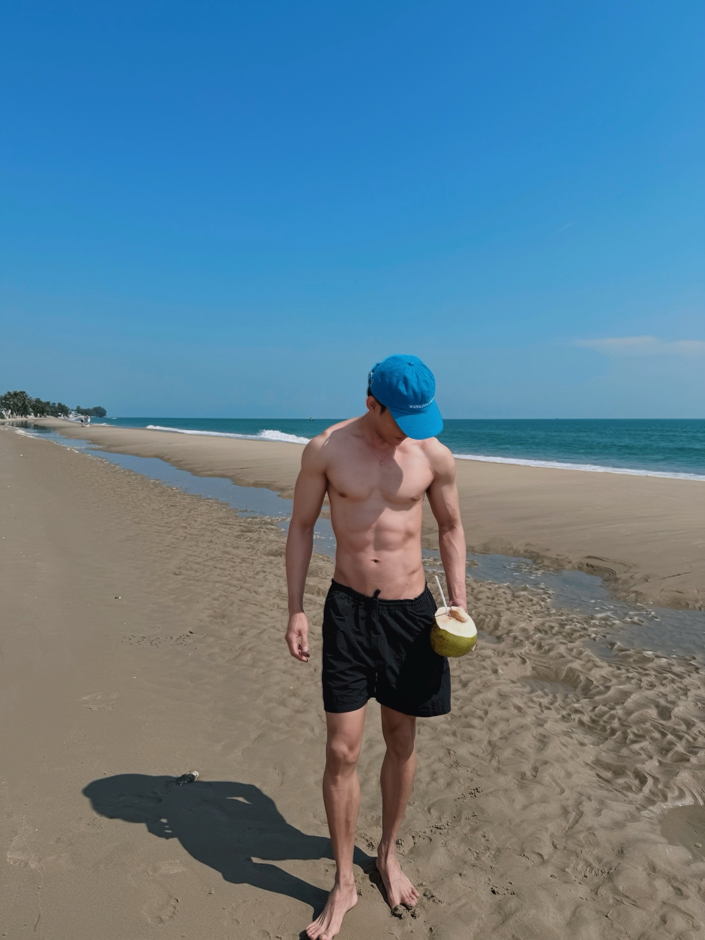 ต๊อด - ปนพงษ์ ไขแสง