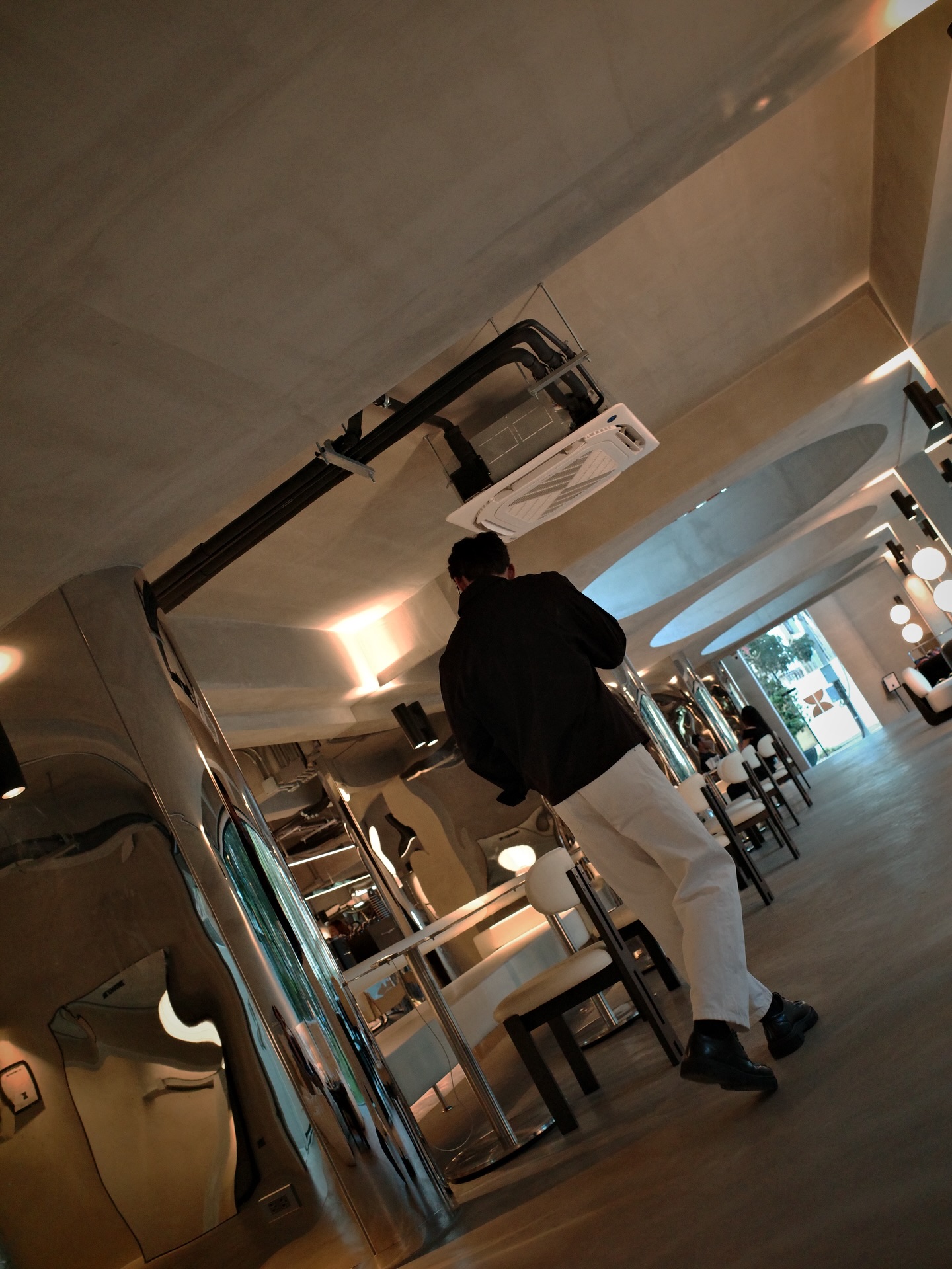 ต๊อด - ปนพงษ์ ไขแสง