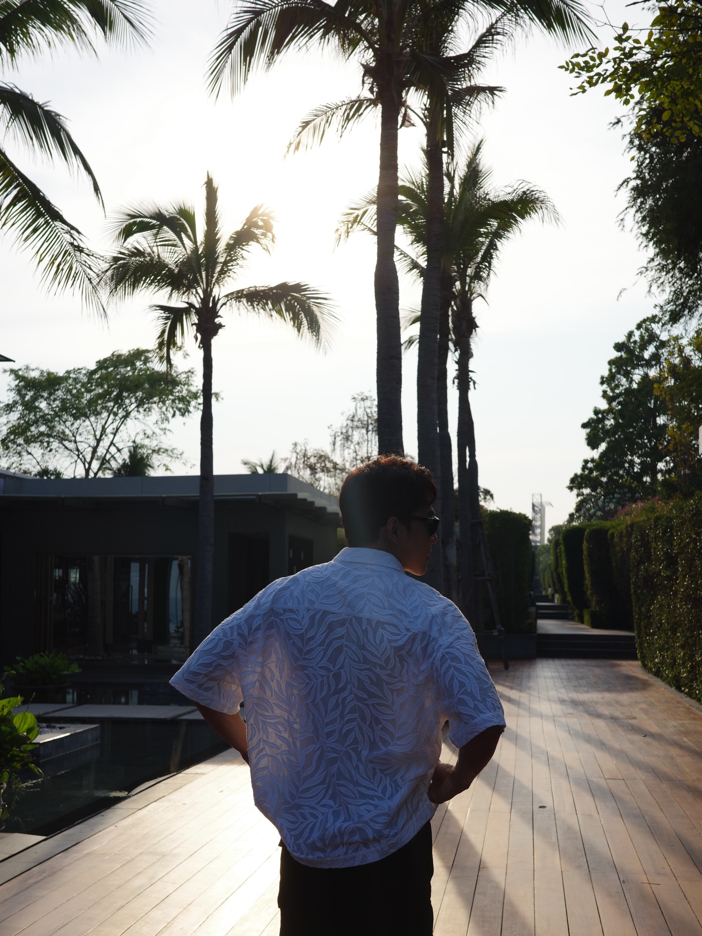 ต๊อด - ปนพงษ์ ไขแสง