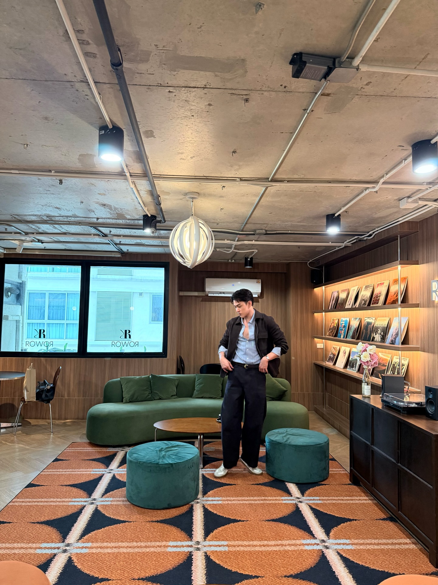 ต๊อด - ปนพงษ์ ไขแสง