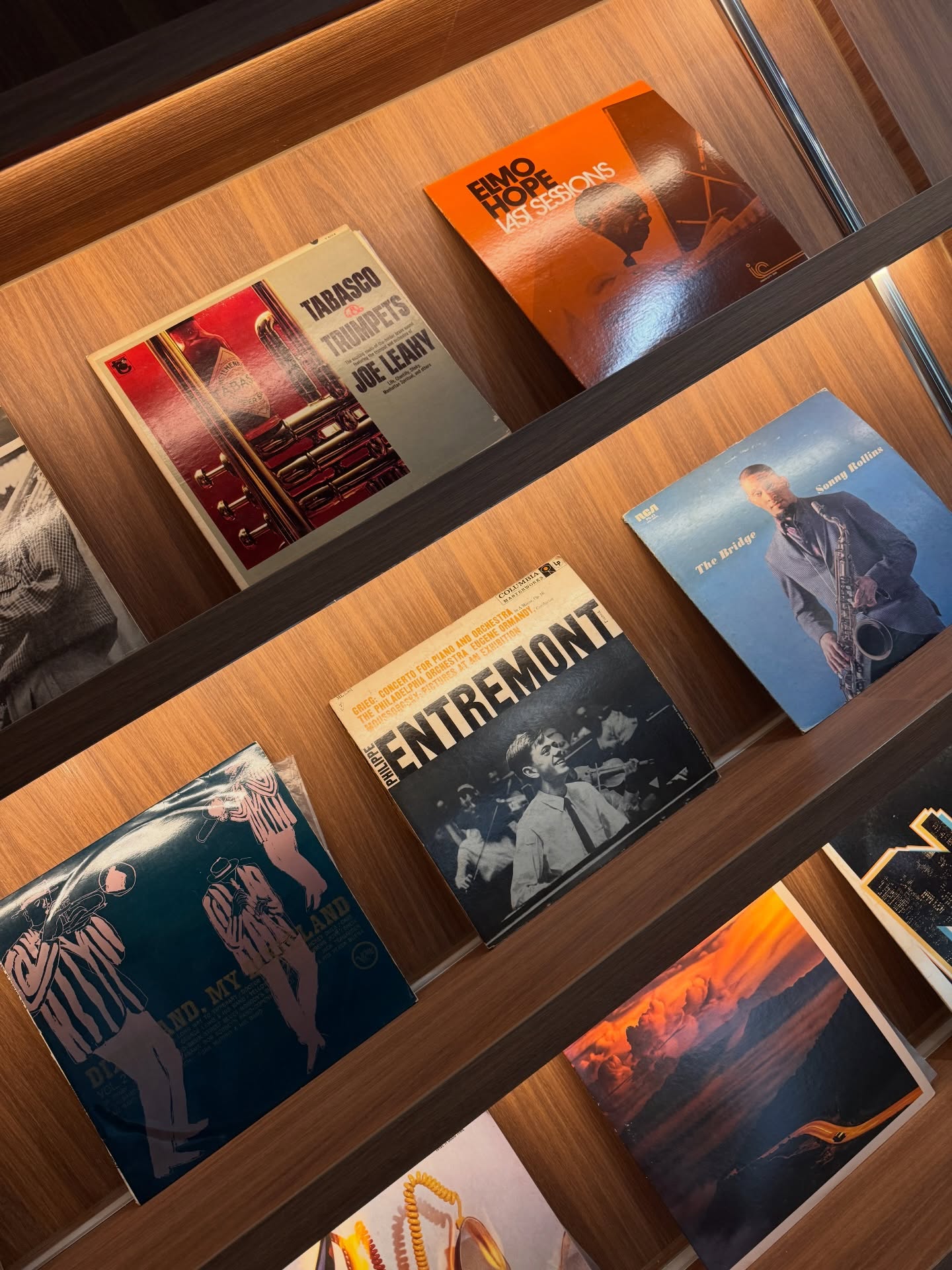 ต๊อด - ปนพงษ์ ไขแสง