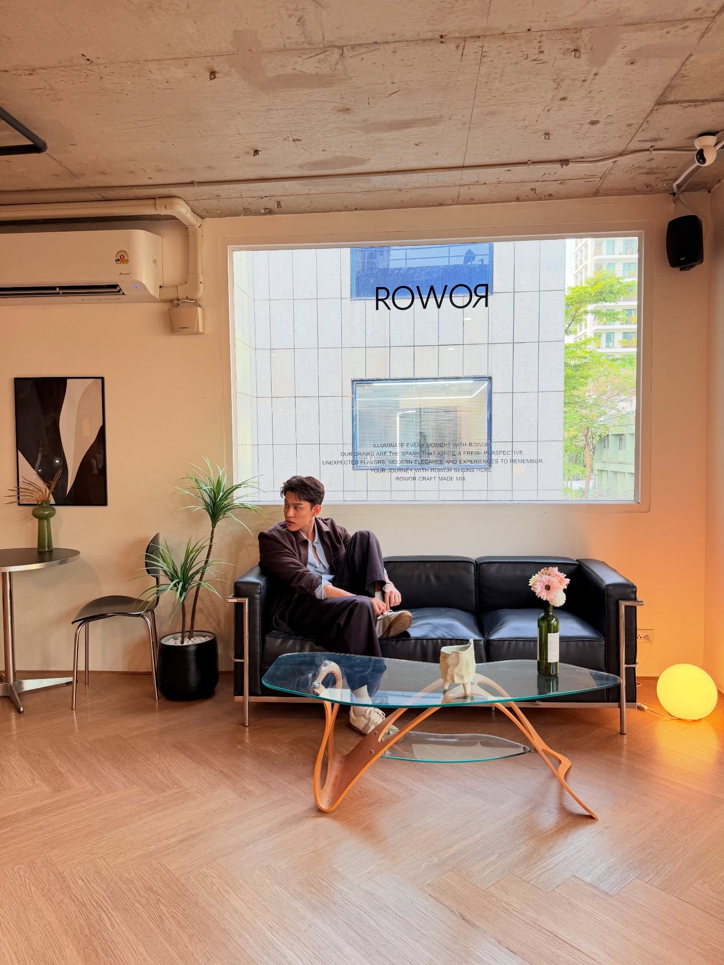 ต๊อด - ปนพงษ์ ไขแสง