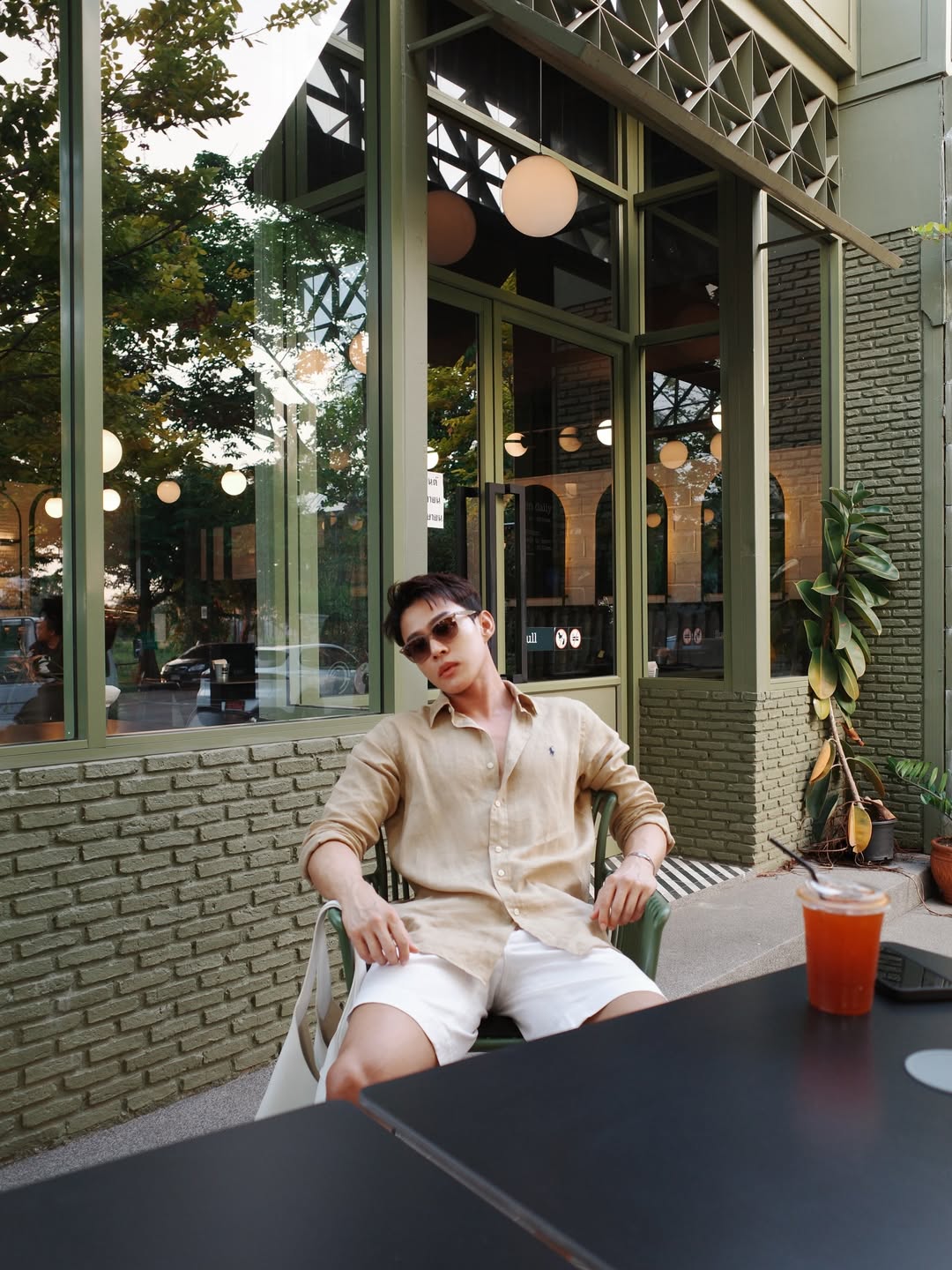 ต๊อด - ปนพงษ์ ไขแสง