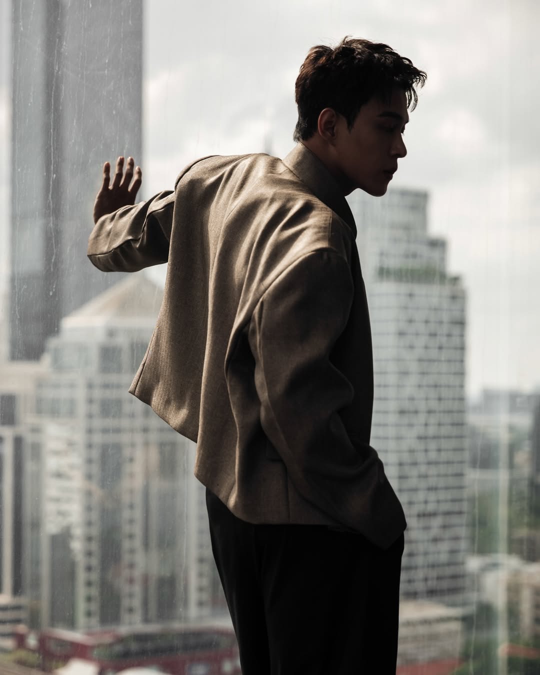 ต๊อด - ปนพงษ์ ไขแสง