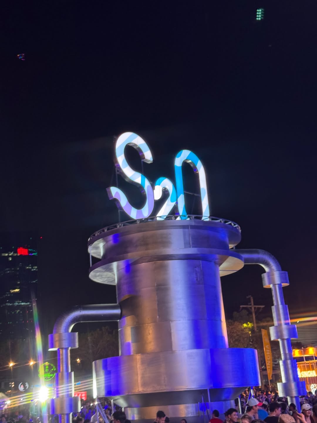 ต๊อด - ปนพงษ์ ไขแสง