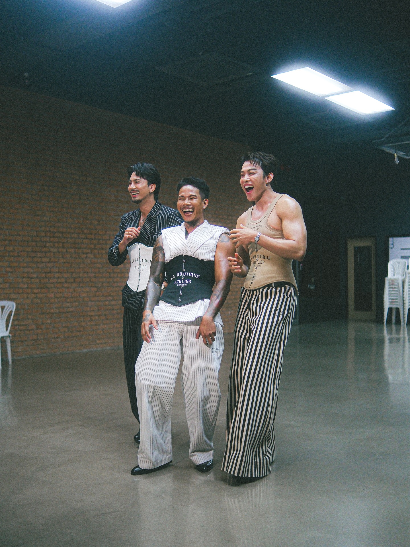 ต๊อด - ปนพงษ์ ไขแสง