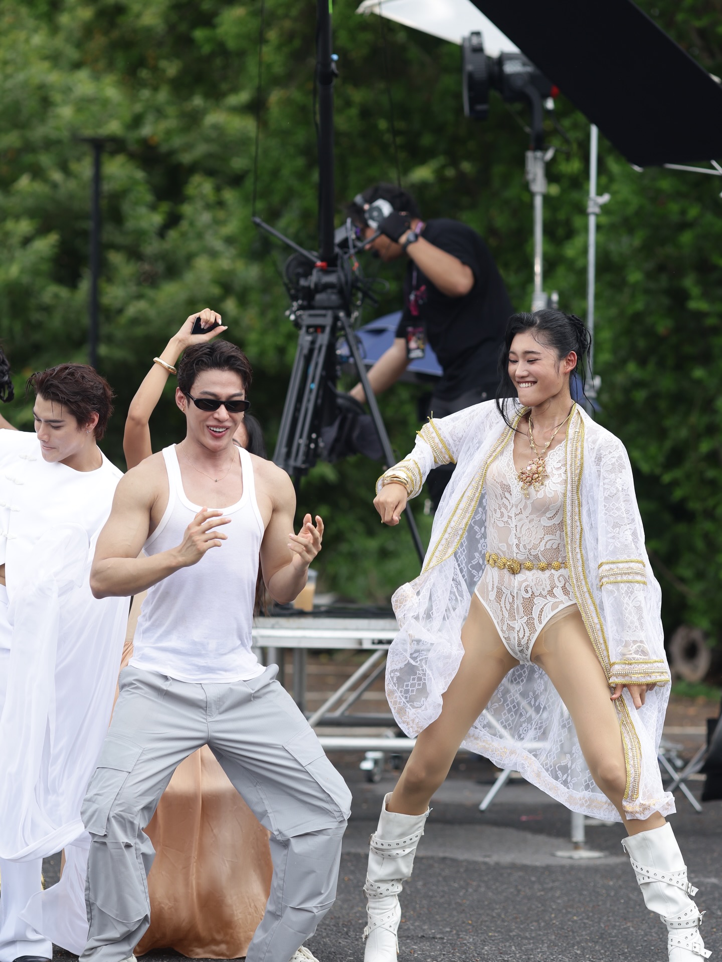 ต๊อด - ปนพงษ์ ไขแสง