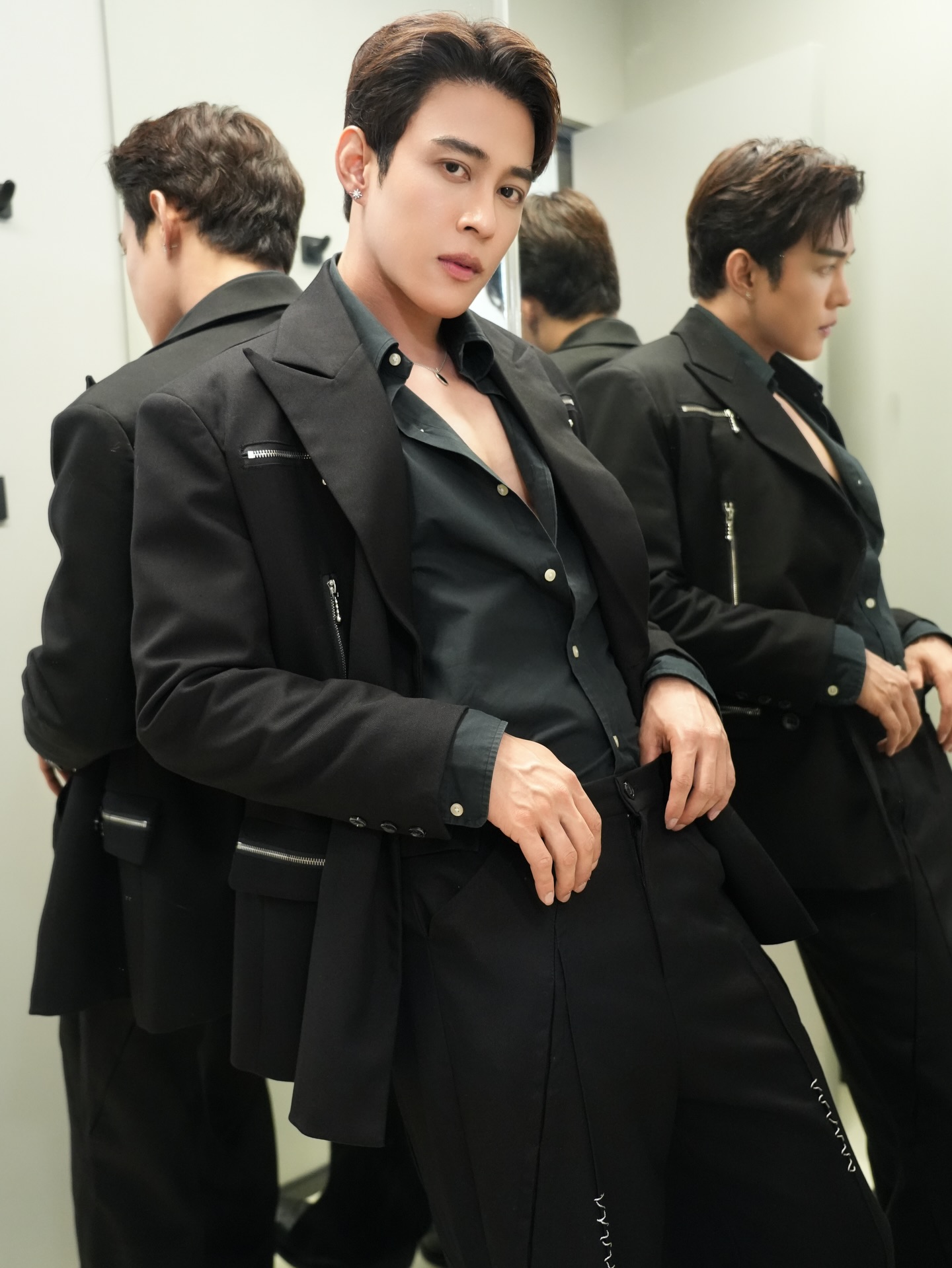 ต๊อด - ปนพงษ์ ไขแสง