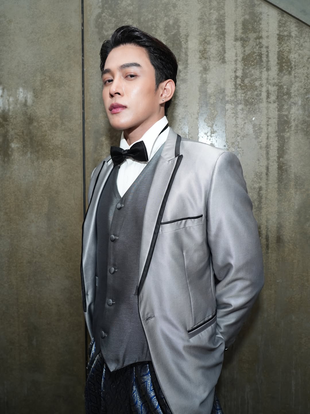 ต๊อด - ปนพงษ์ ไขแสง