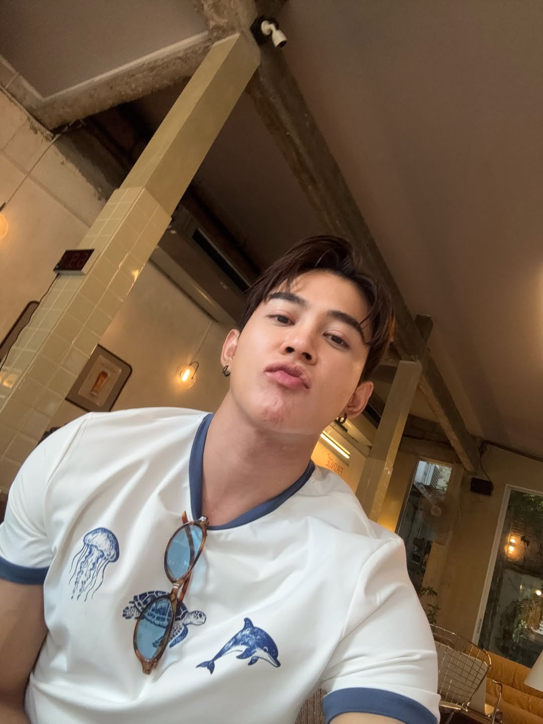 ต๊อด - ปนพงษ์ ไขแสง