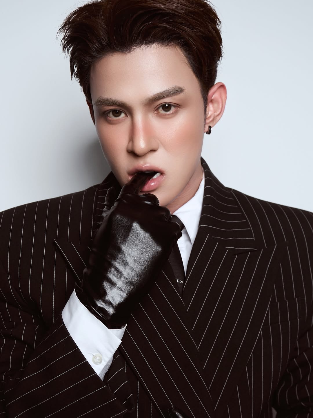 ต๊อด - ปนพงษ์ ไขแสง