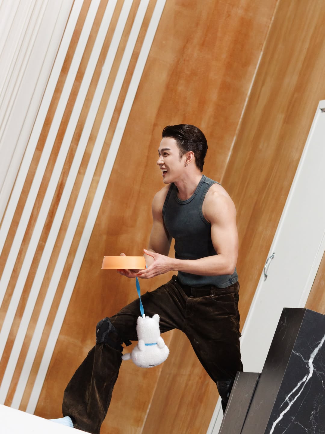 ต๊อด - ปนพงษ์ ไขแสง