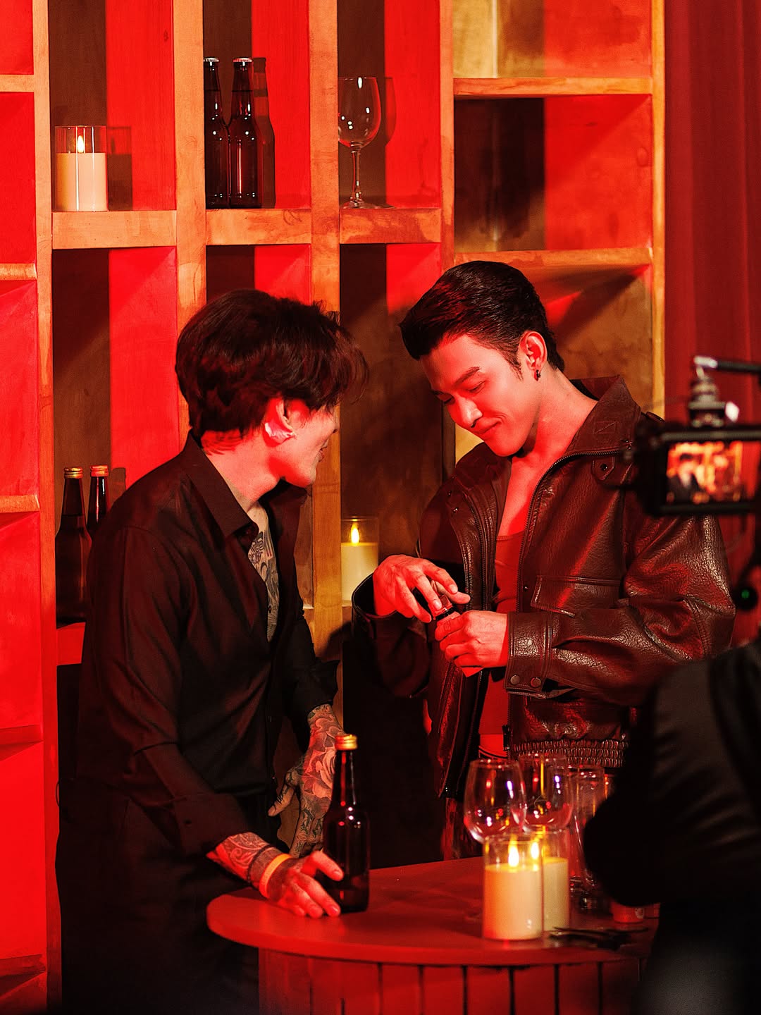 ต๊อด - ปนพงษ์ ไขแสง