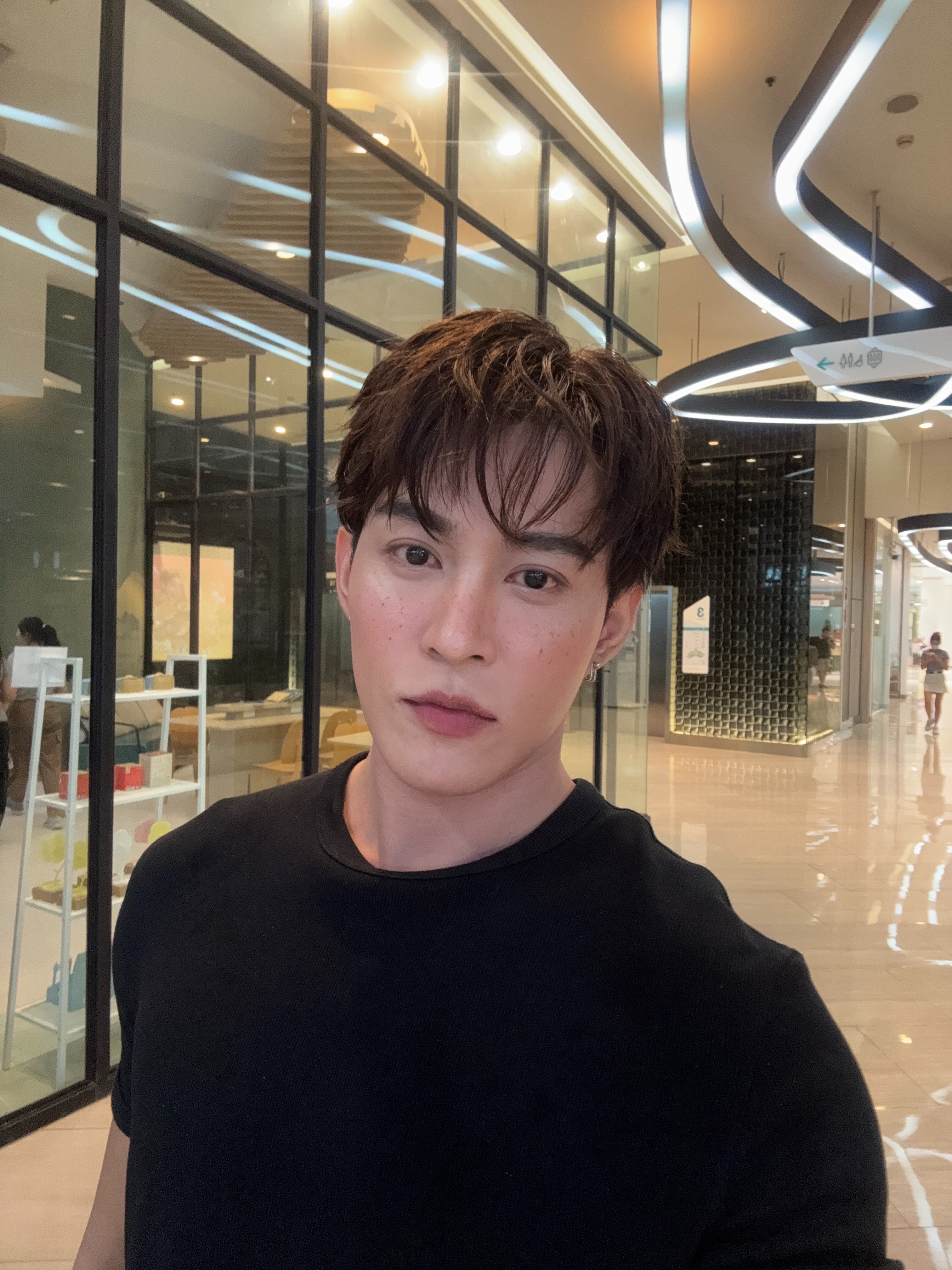 ต๊อด - ปนพงษ์ ไขแสง