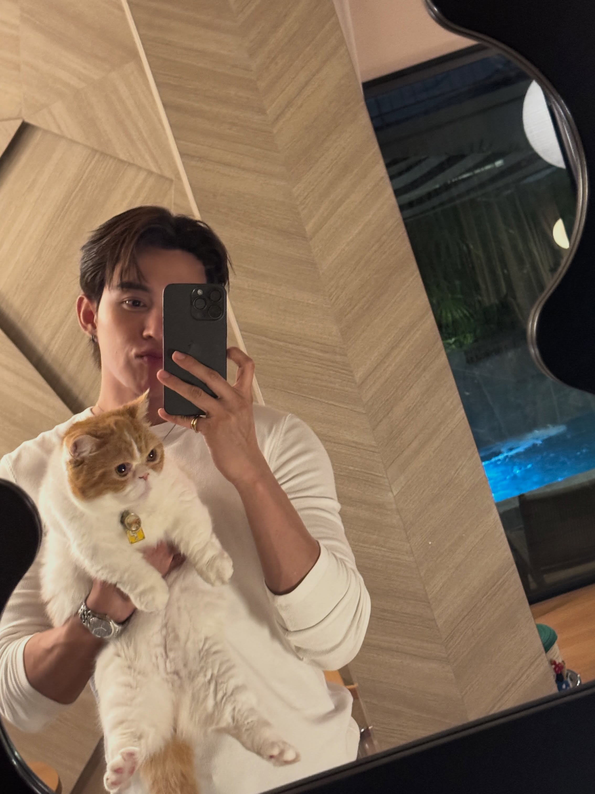ต๊อด - ปนพงษ์ ไขแสง