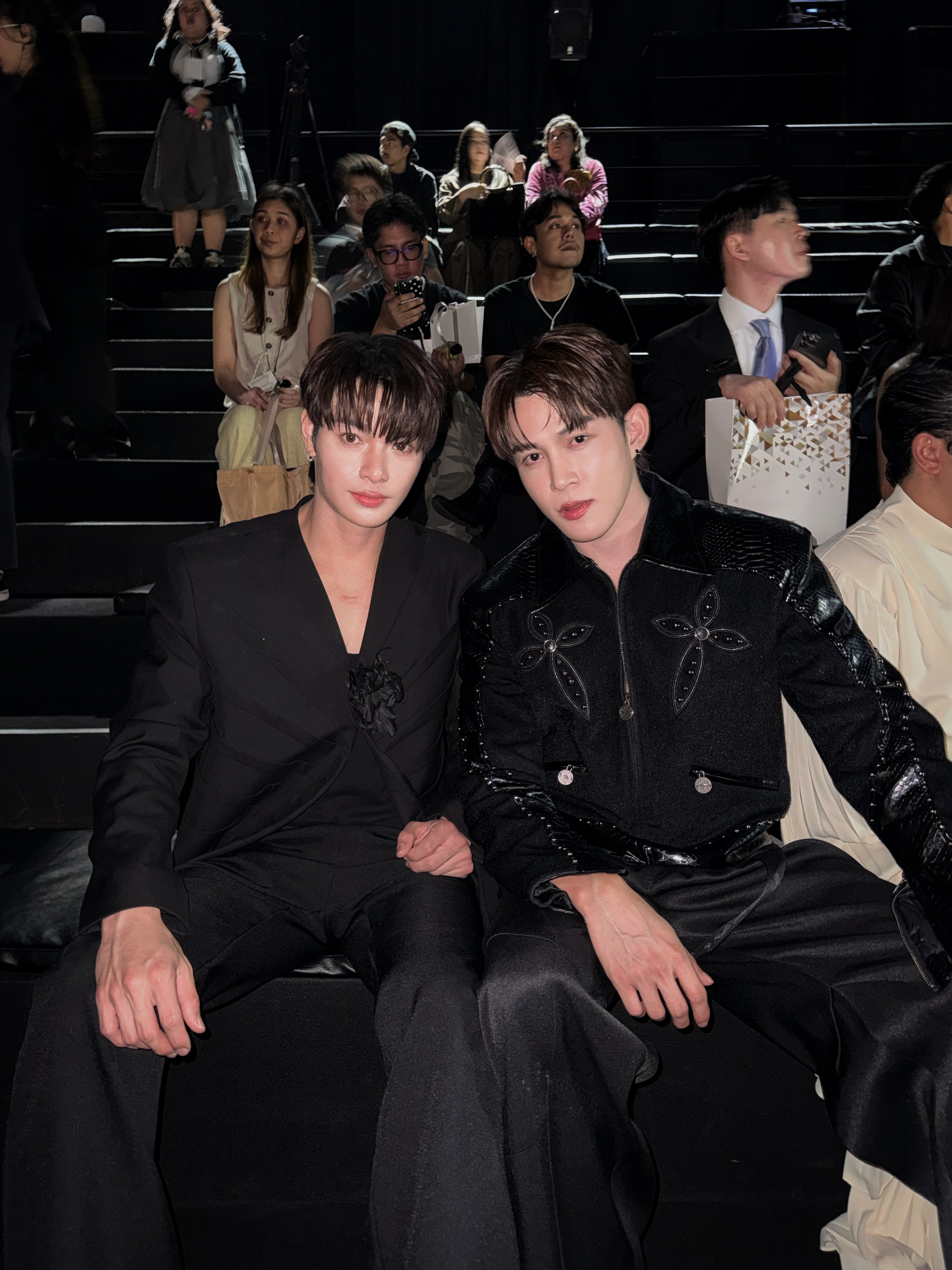 ต๊อด - ปนพงษ์ ไขแสง