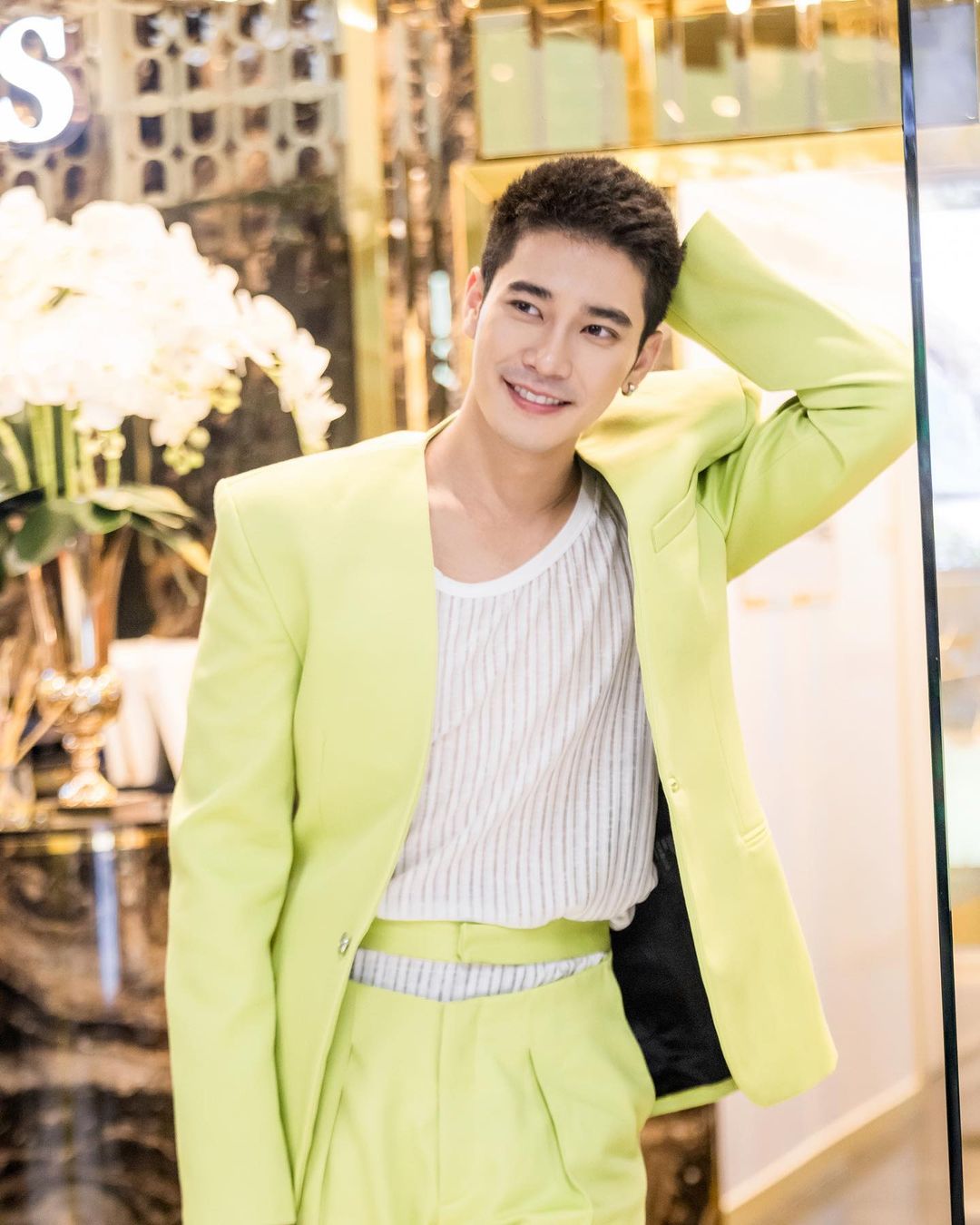 ยูโร - ยศวรรธน์ ทะวาปี