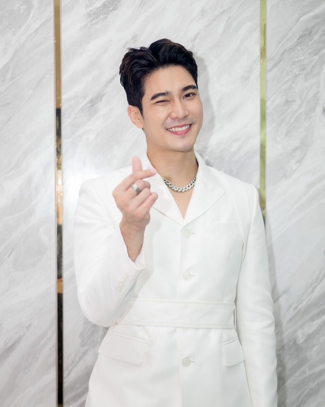 ยูโร - ยศวรรธน์ ทะวาปี