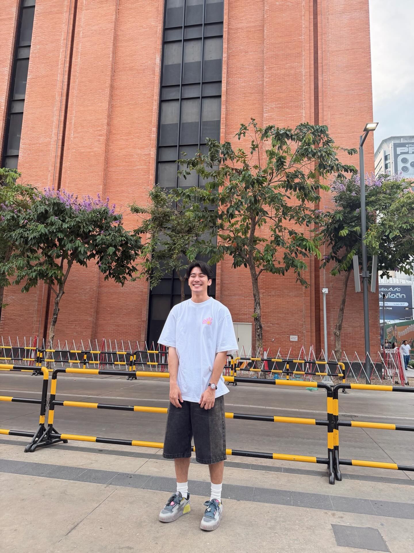 ยูโร - ยศวรรธน์ ทะวาปี