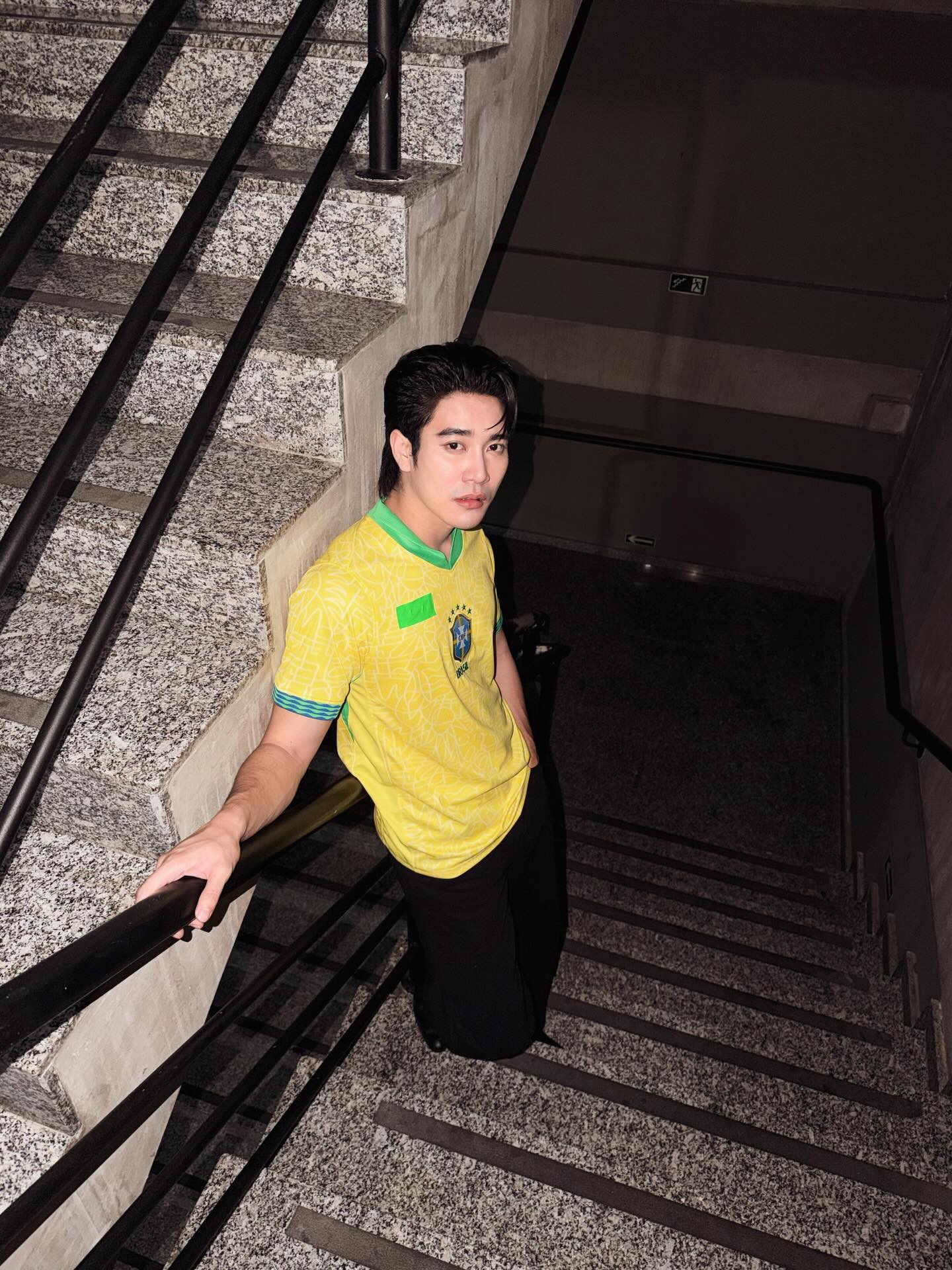 ยูโร - ยศวรรธน์ ทะวาปี