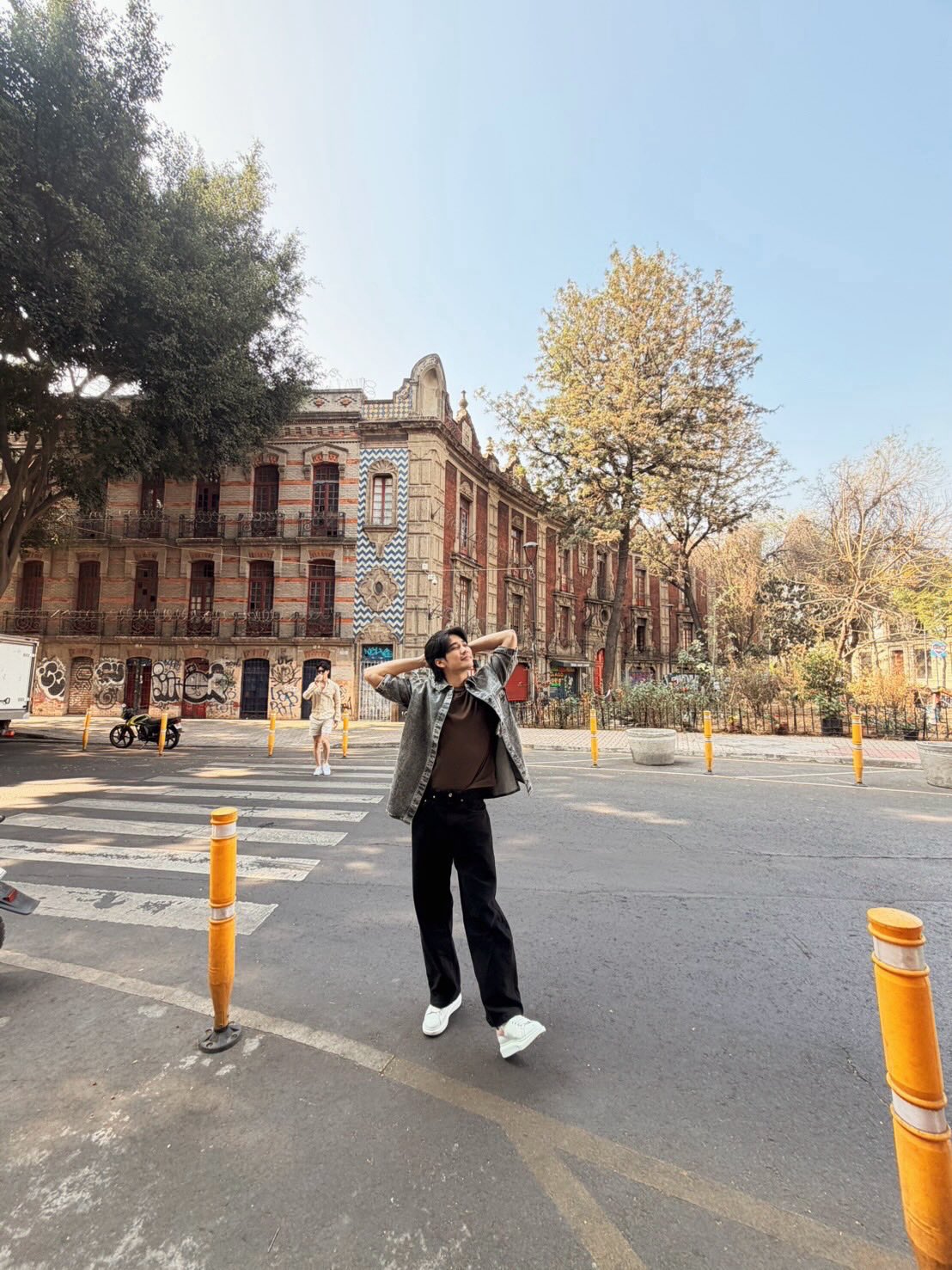 ยูโร - ยศวรรธน์ ทะวาปี