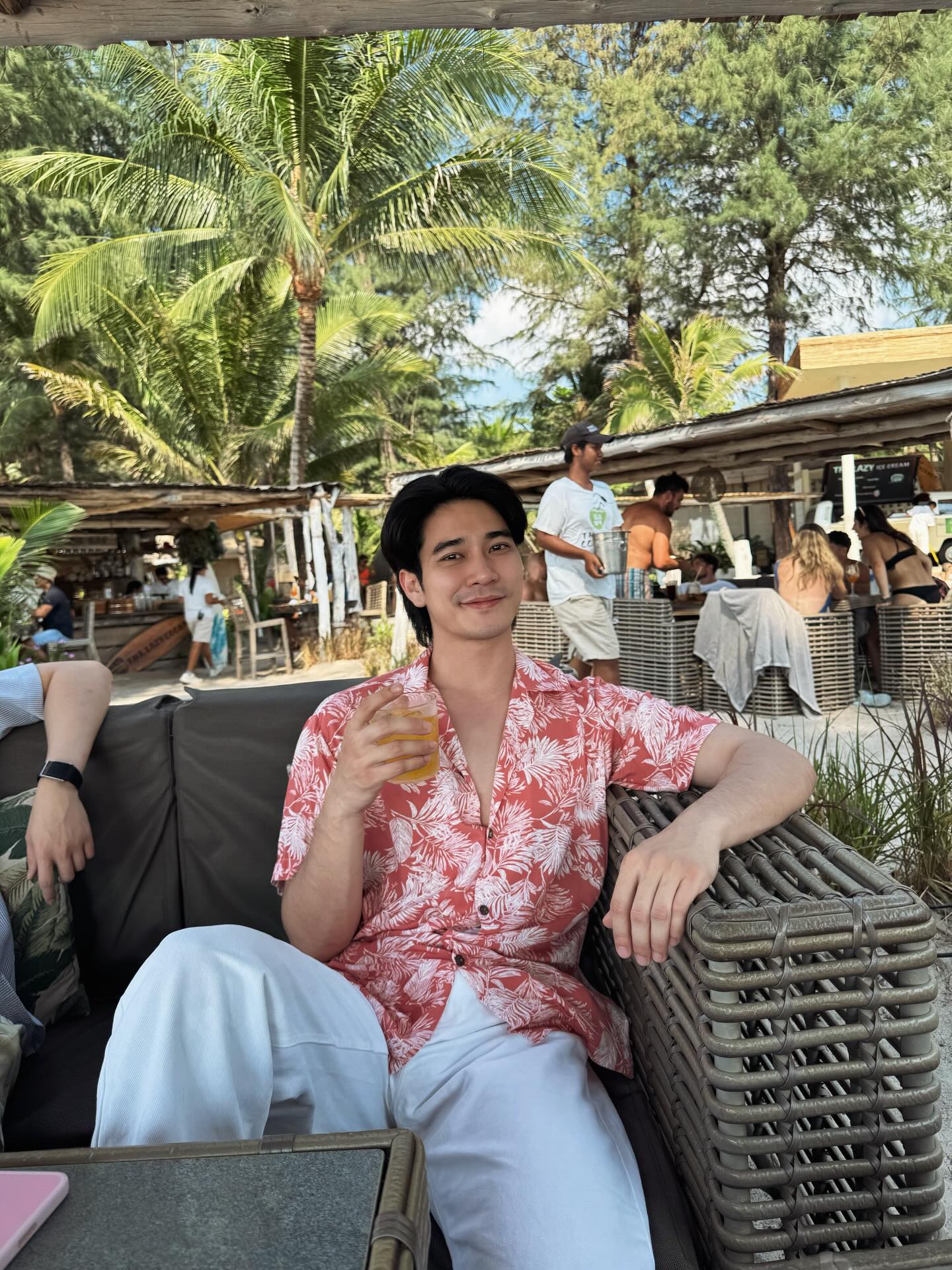 ยูโร - ยศวรรธน์ ทะวาปี