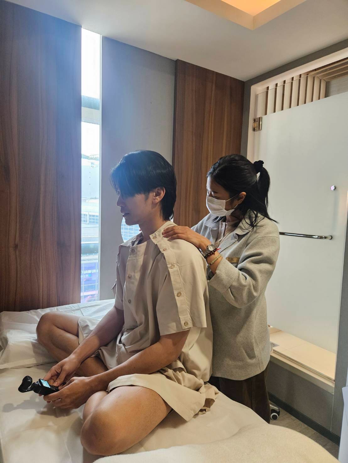 ยูโร - ยศวรรธน์ ทะวาปี