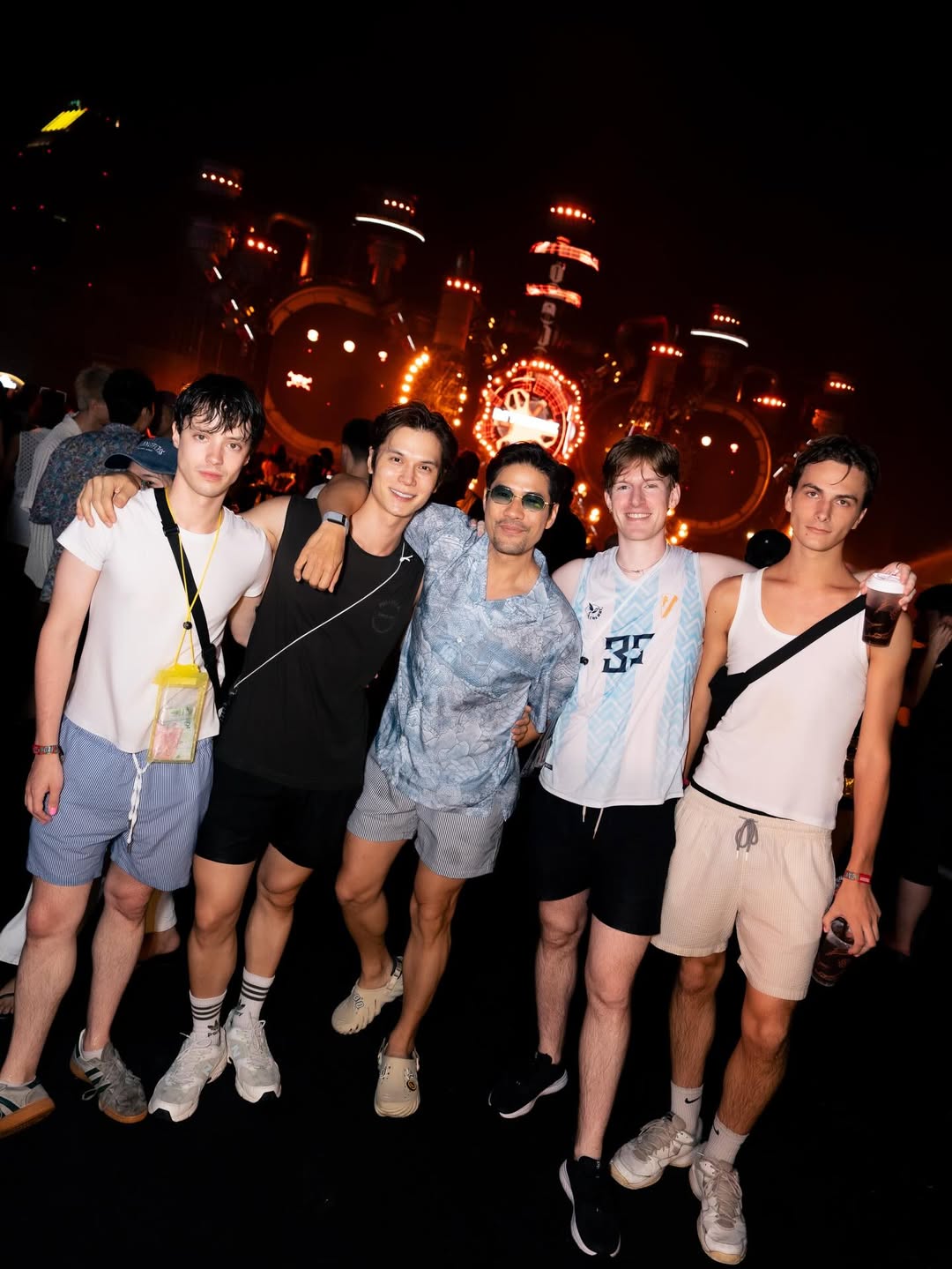 วู้ดดี้ - วุฒิธร มิลินทจินดา